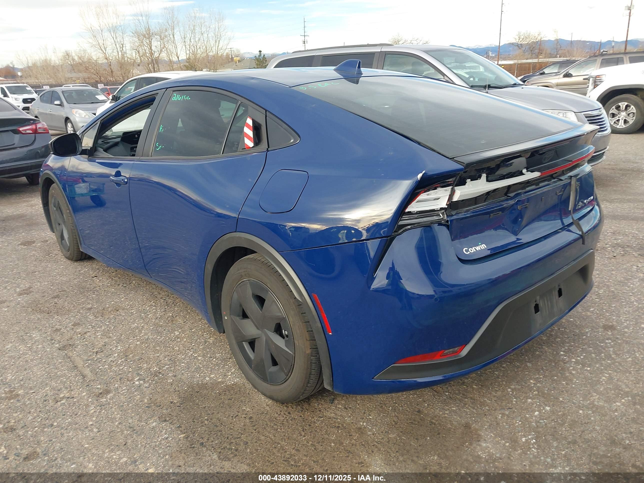 TOYOTA PRIUS image 3