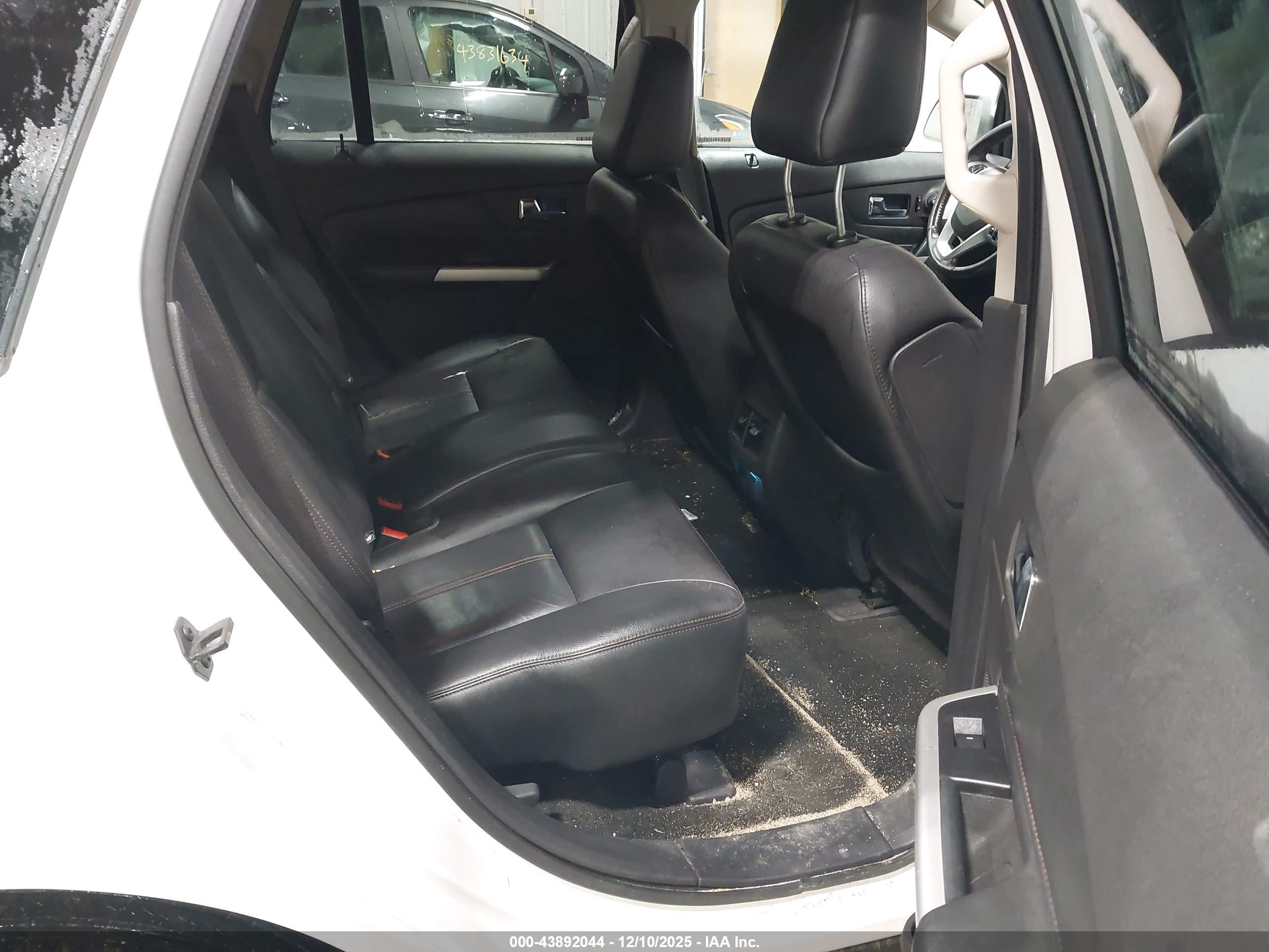FORD EDGE image 8