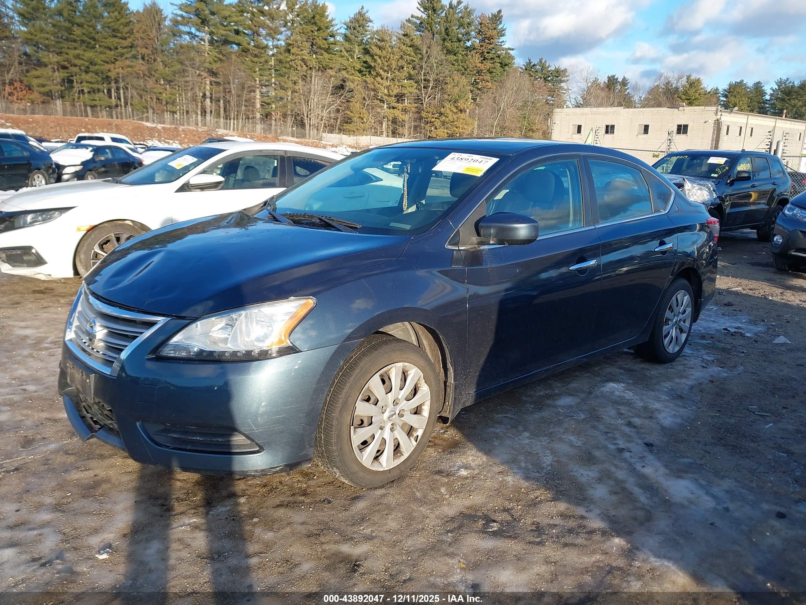 NISSAN SENTRA image 2