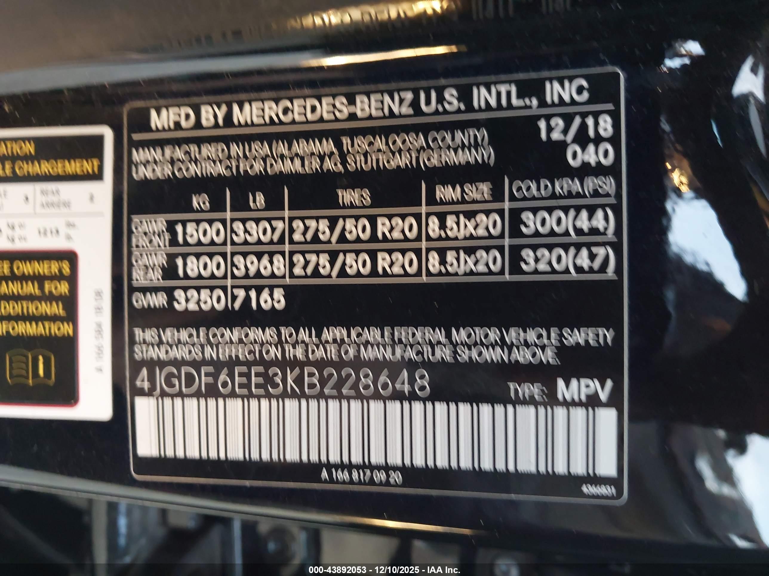 MERCEDES-BENZ GLS image 9
