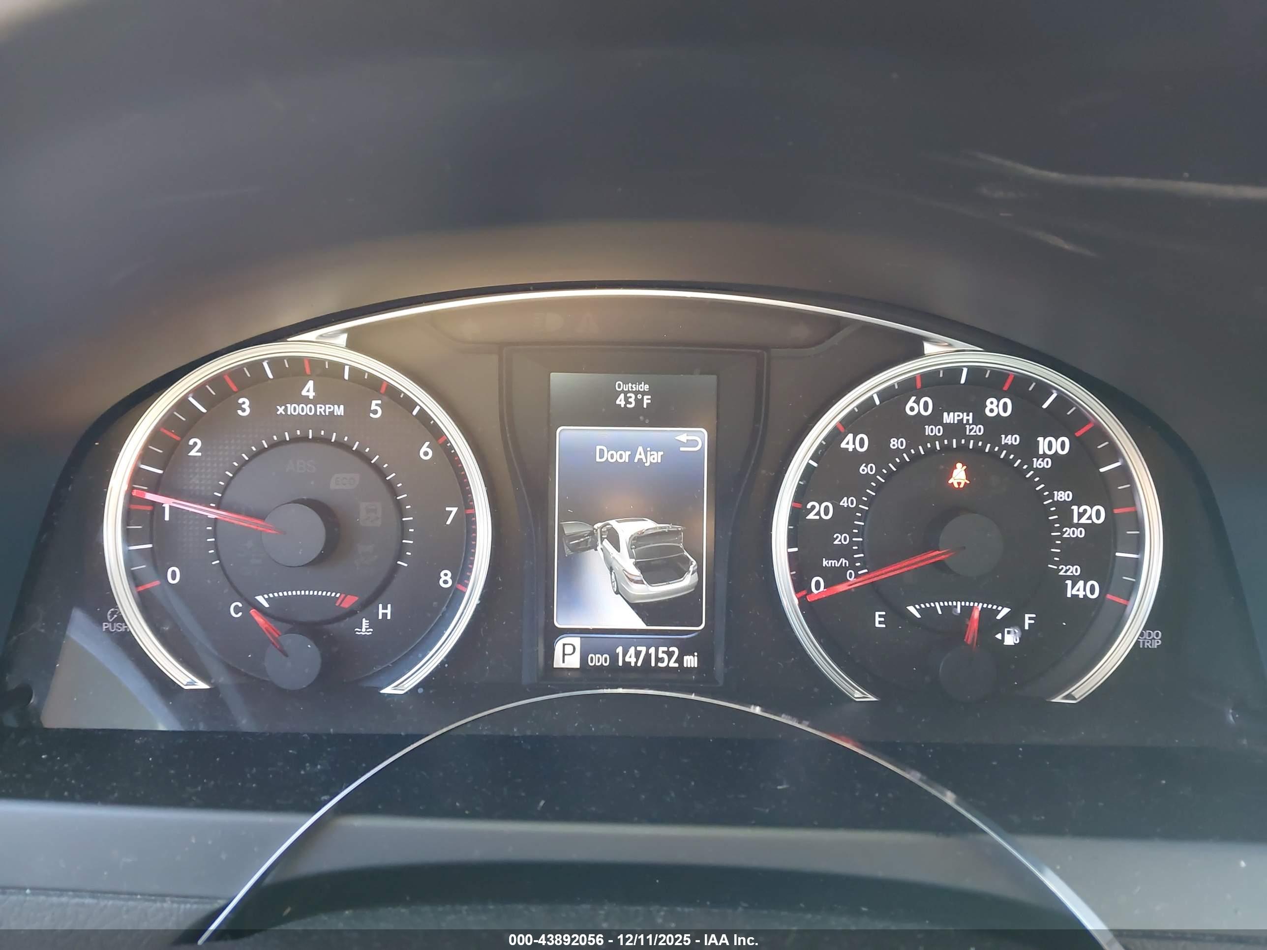 TOYOTA CAMRY image 7