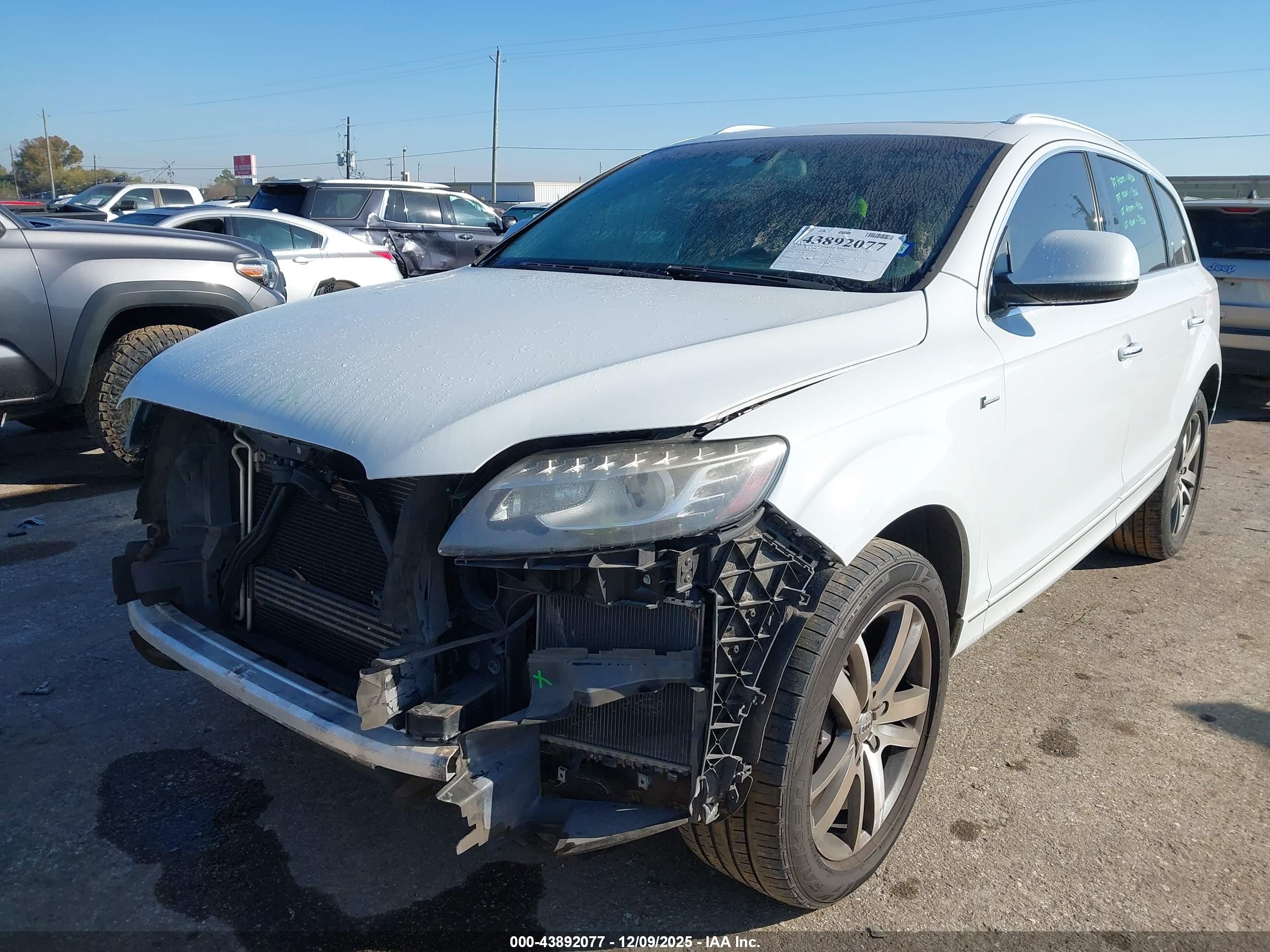 AUDI Q7 image 6