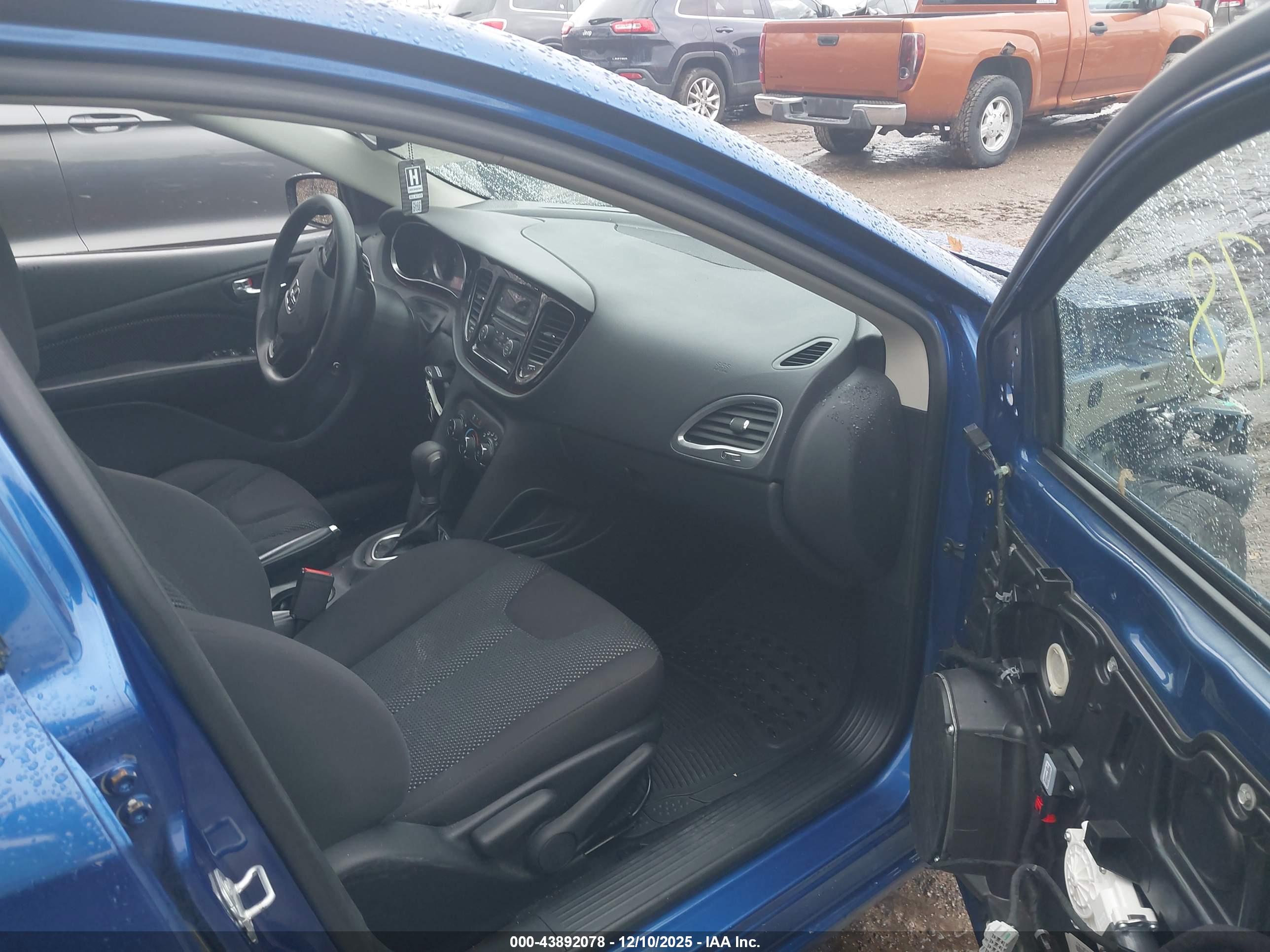 DODGE DART image 5