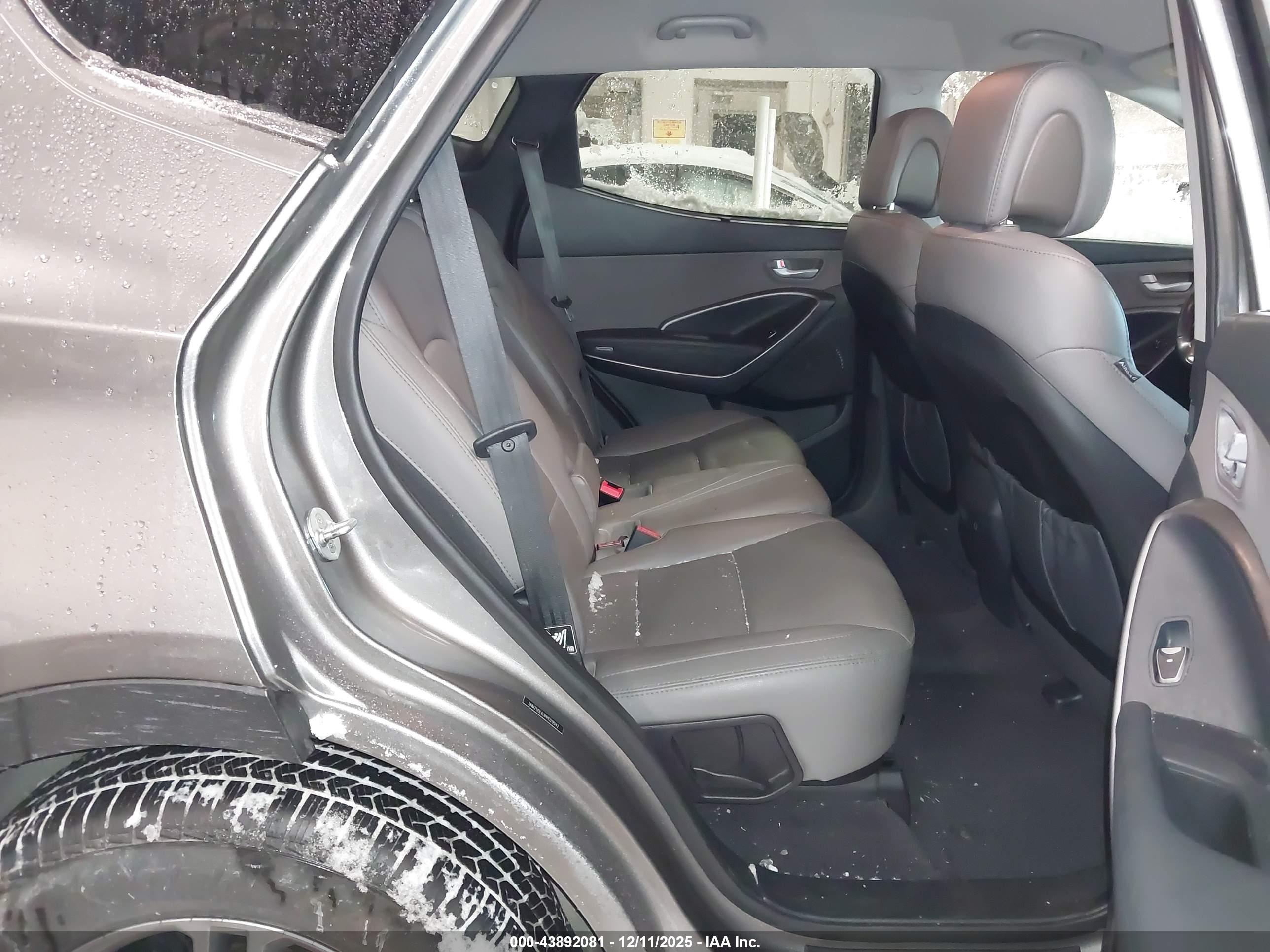 HYUNDAI SANTA image 8