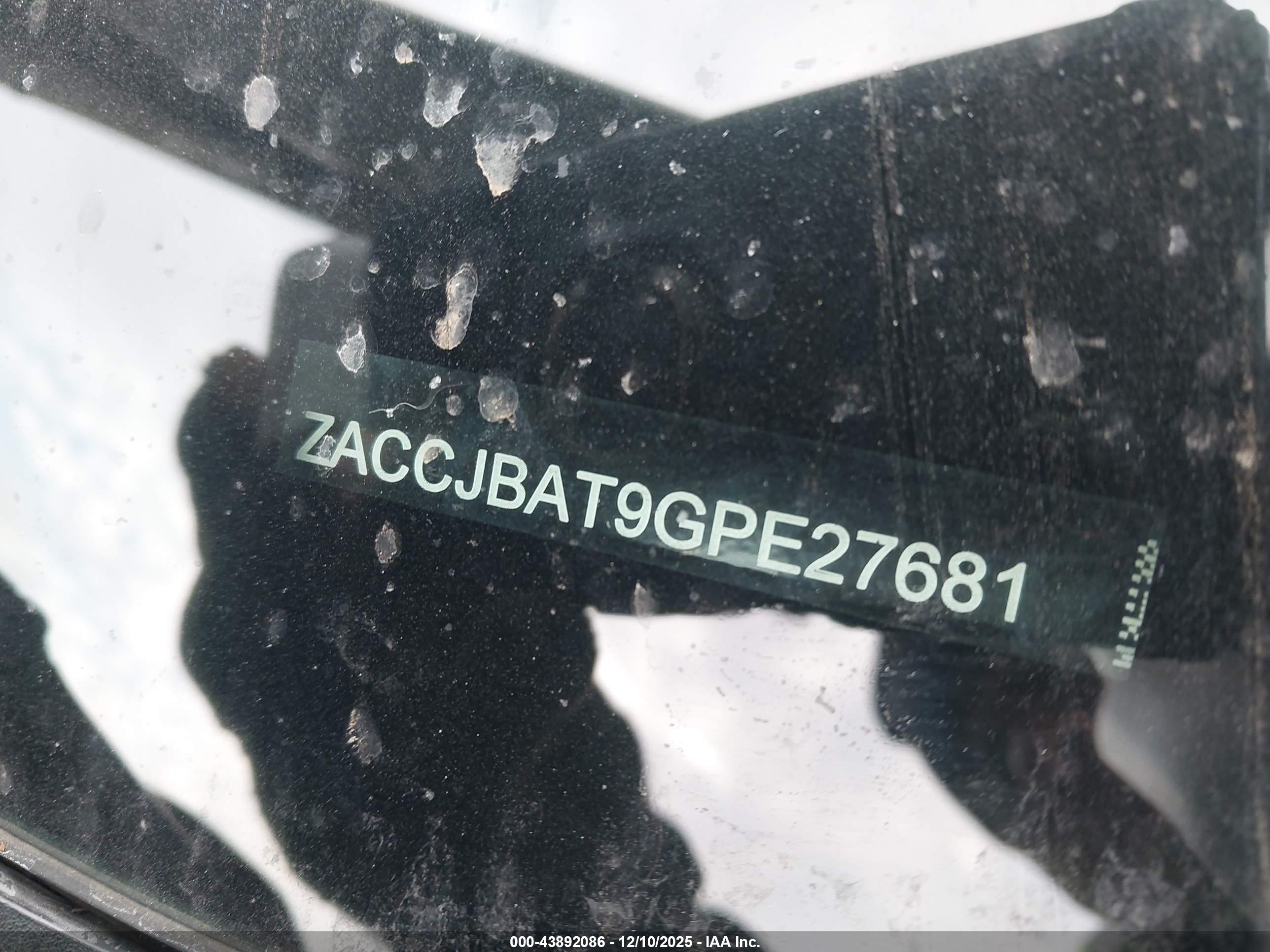 JEEP RENEGADE image 9