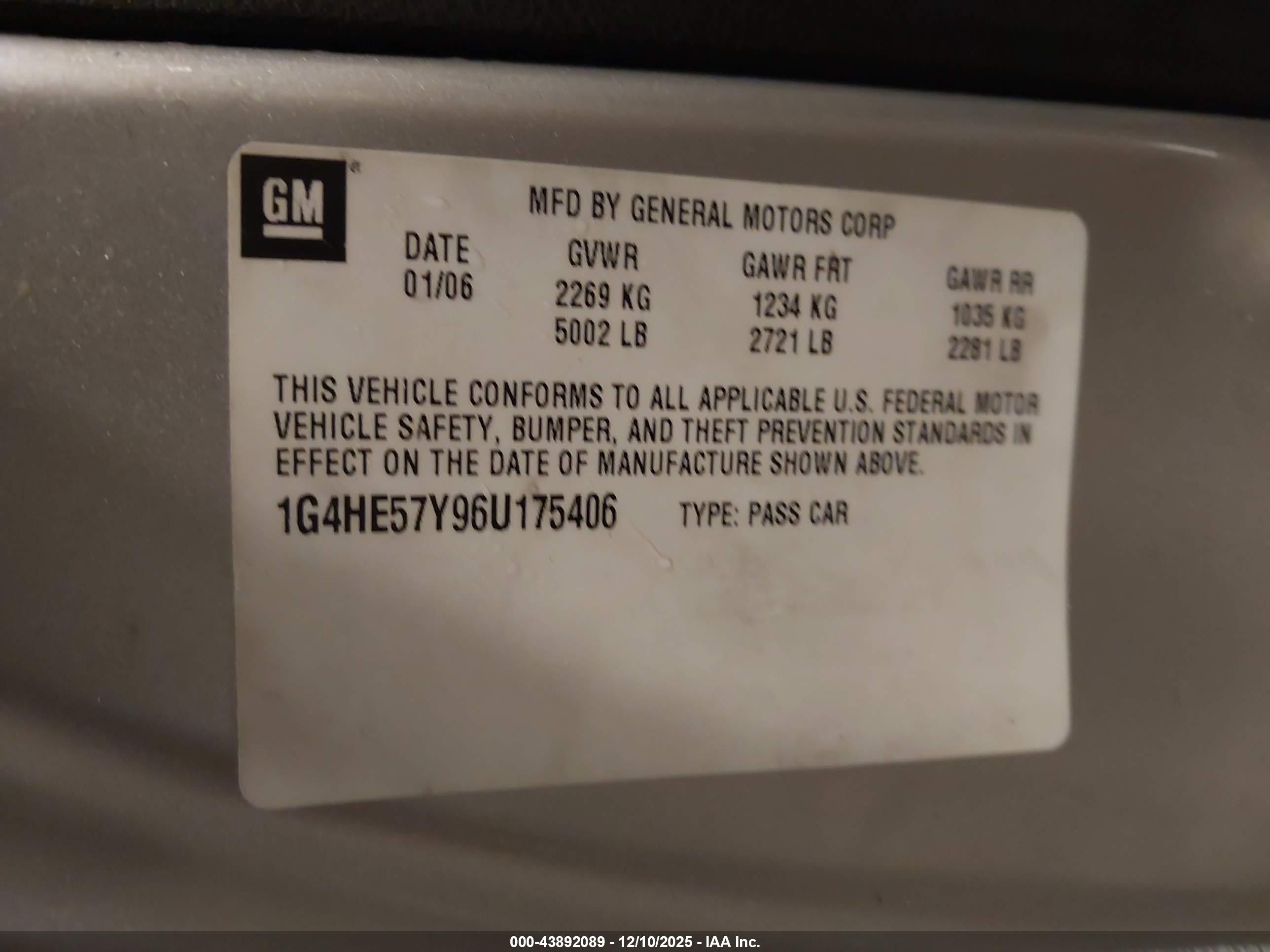 BUICK LUCERNE image 9
