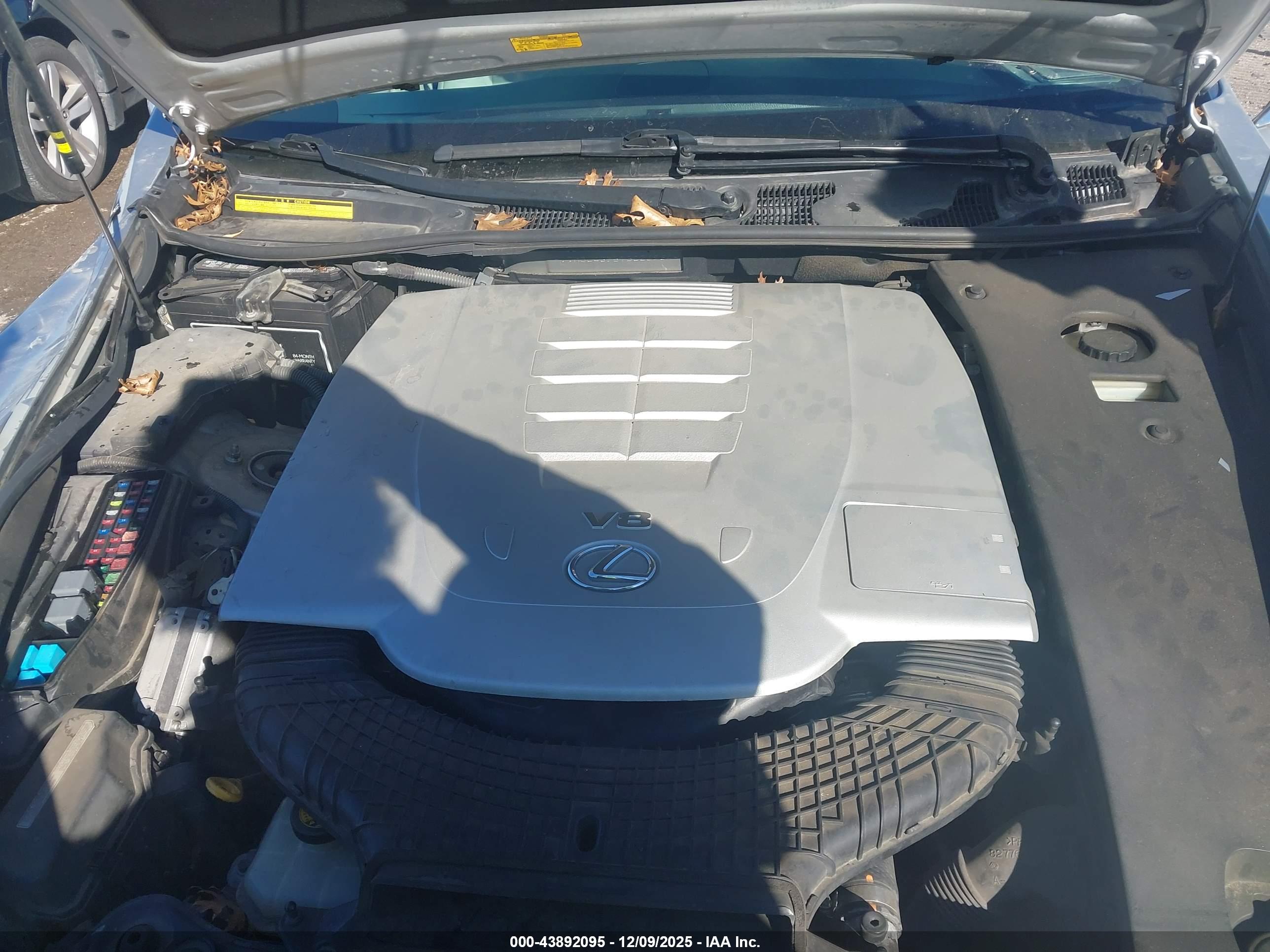 LEXUS LS image 10