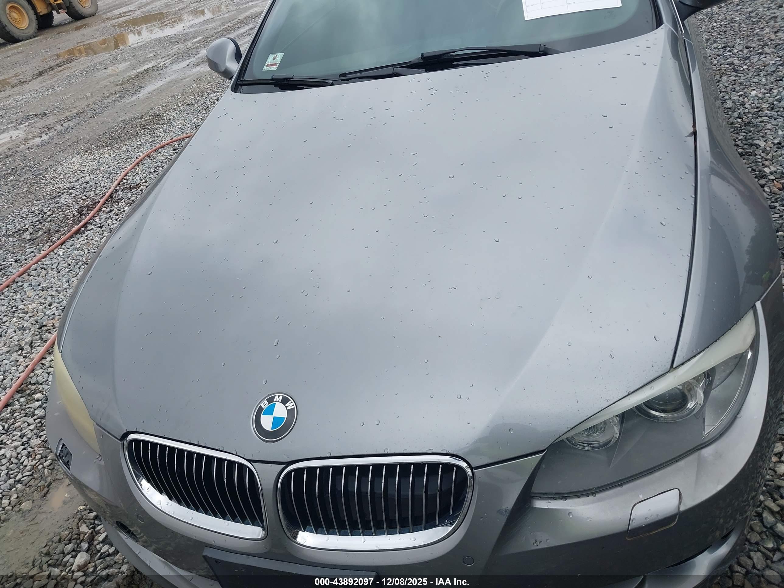 BMW 328I image 10