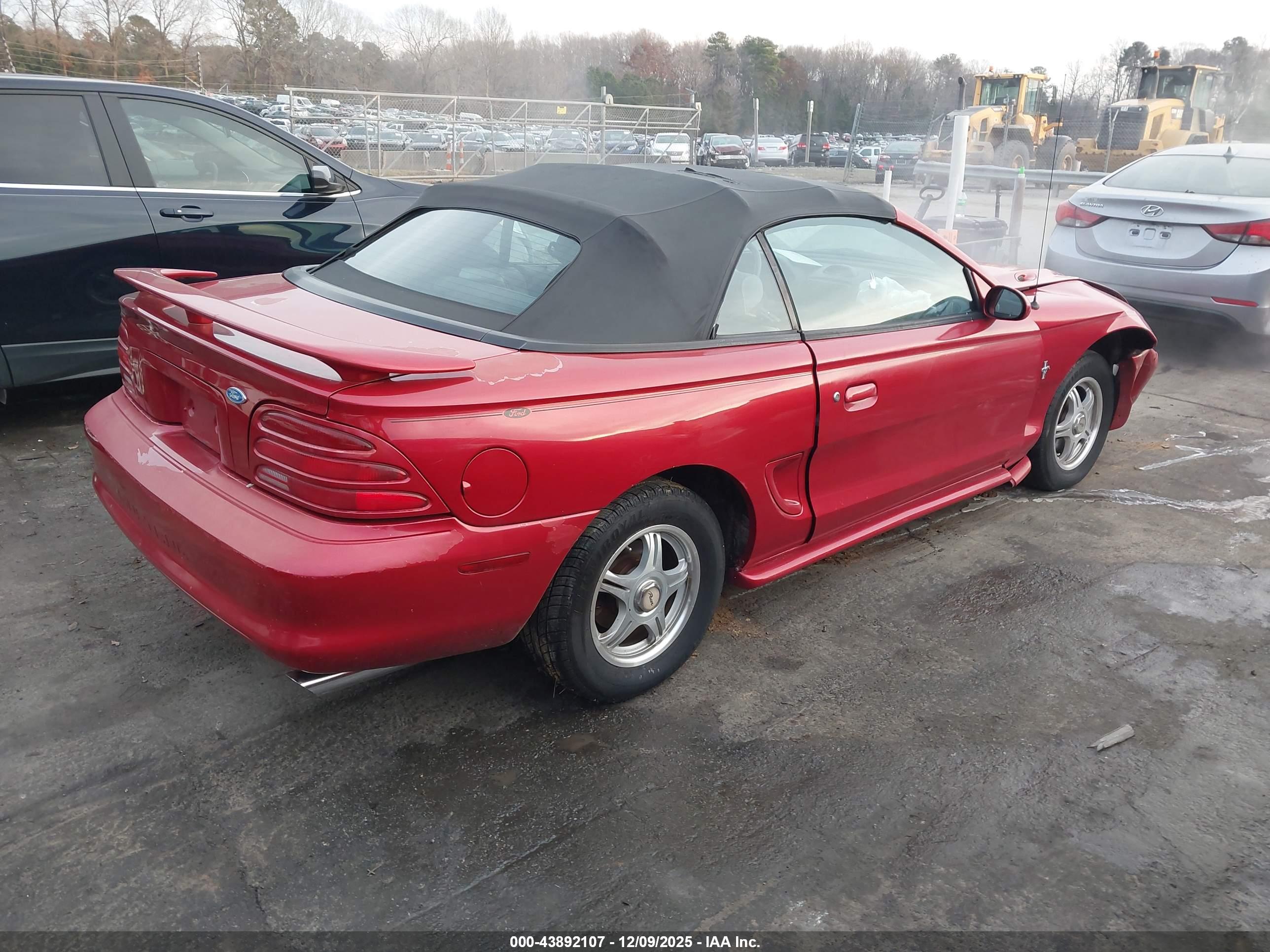 FORD MUSTANG image 4