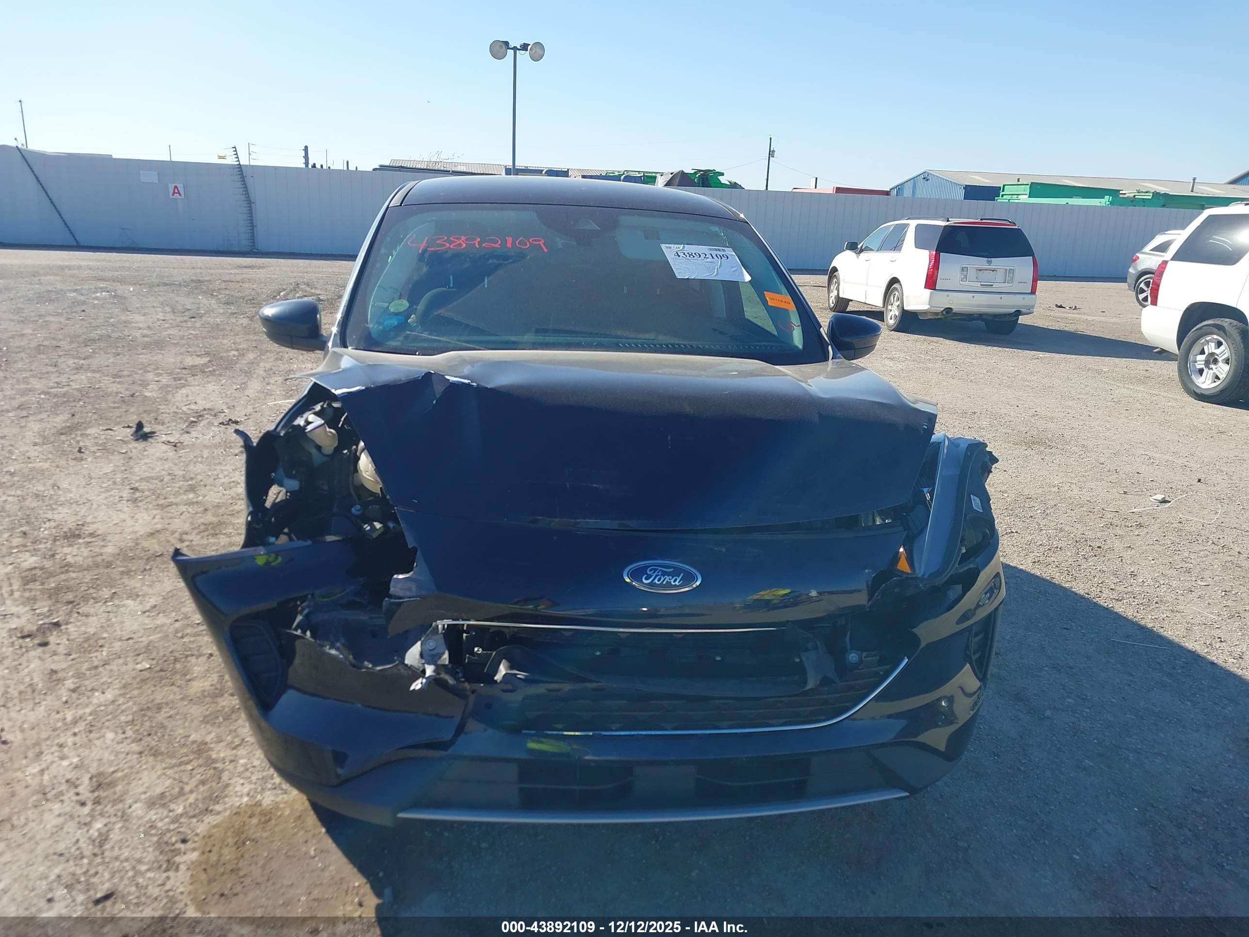 FORD ESCAPE image 6