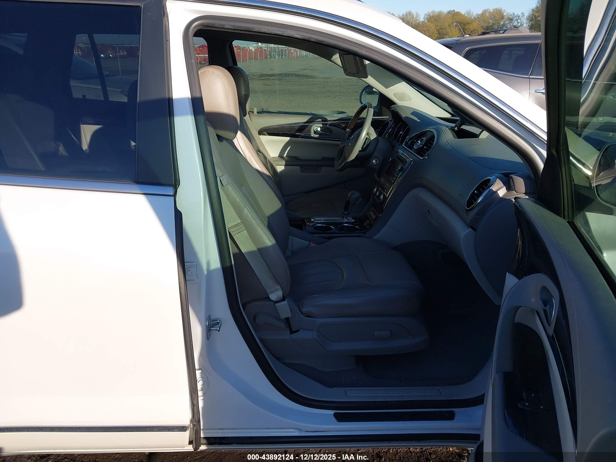 BUICK ENCLAVE image 5