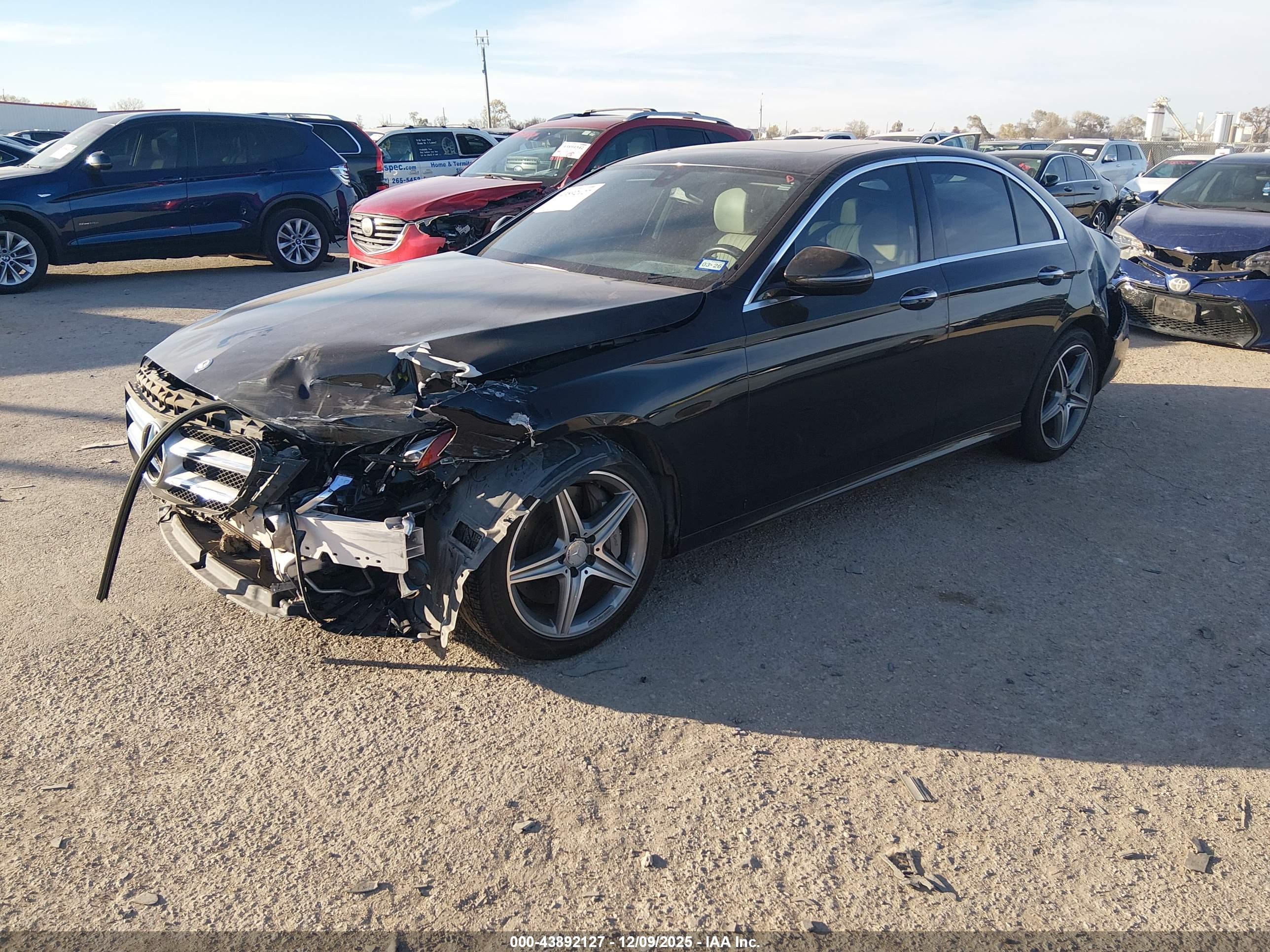MERCEDES-BENZ E image 2