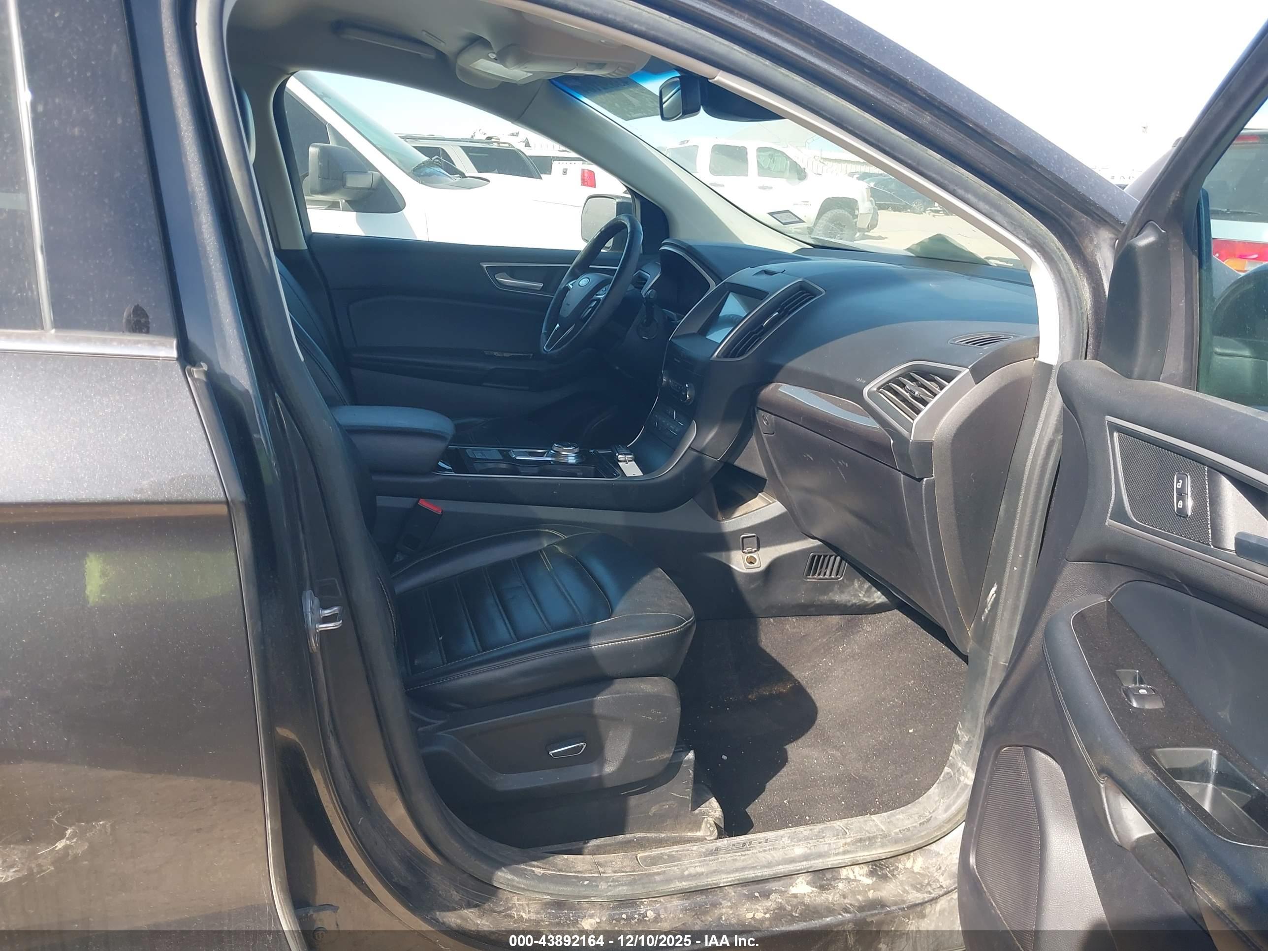 FORD EDGE image 5