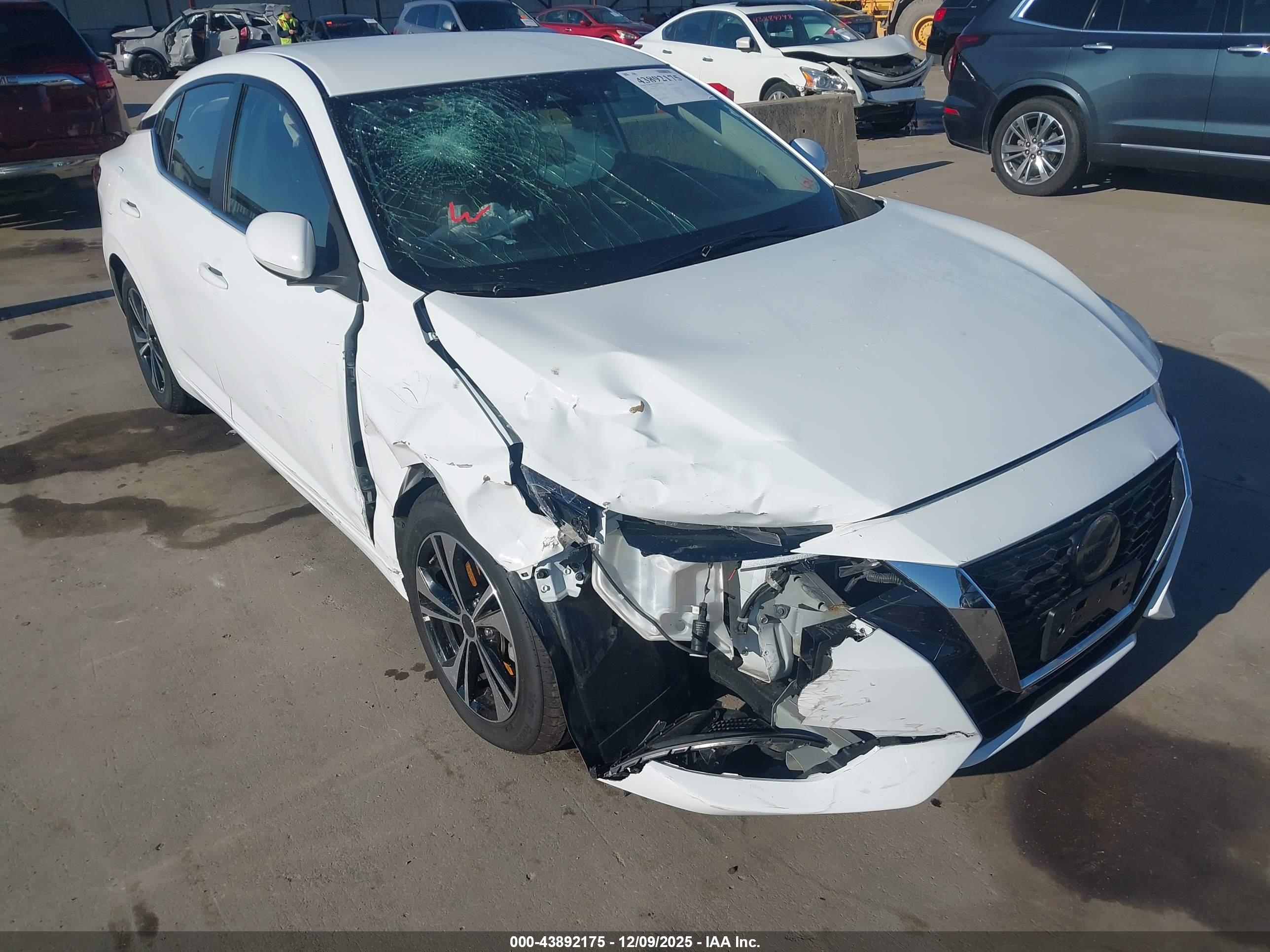 NISSAN SENTRA image 6