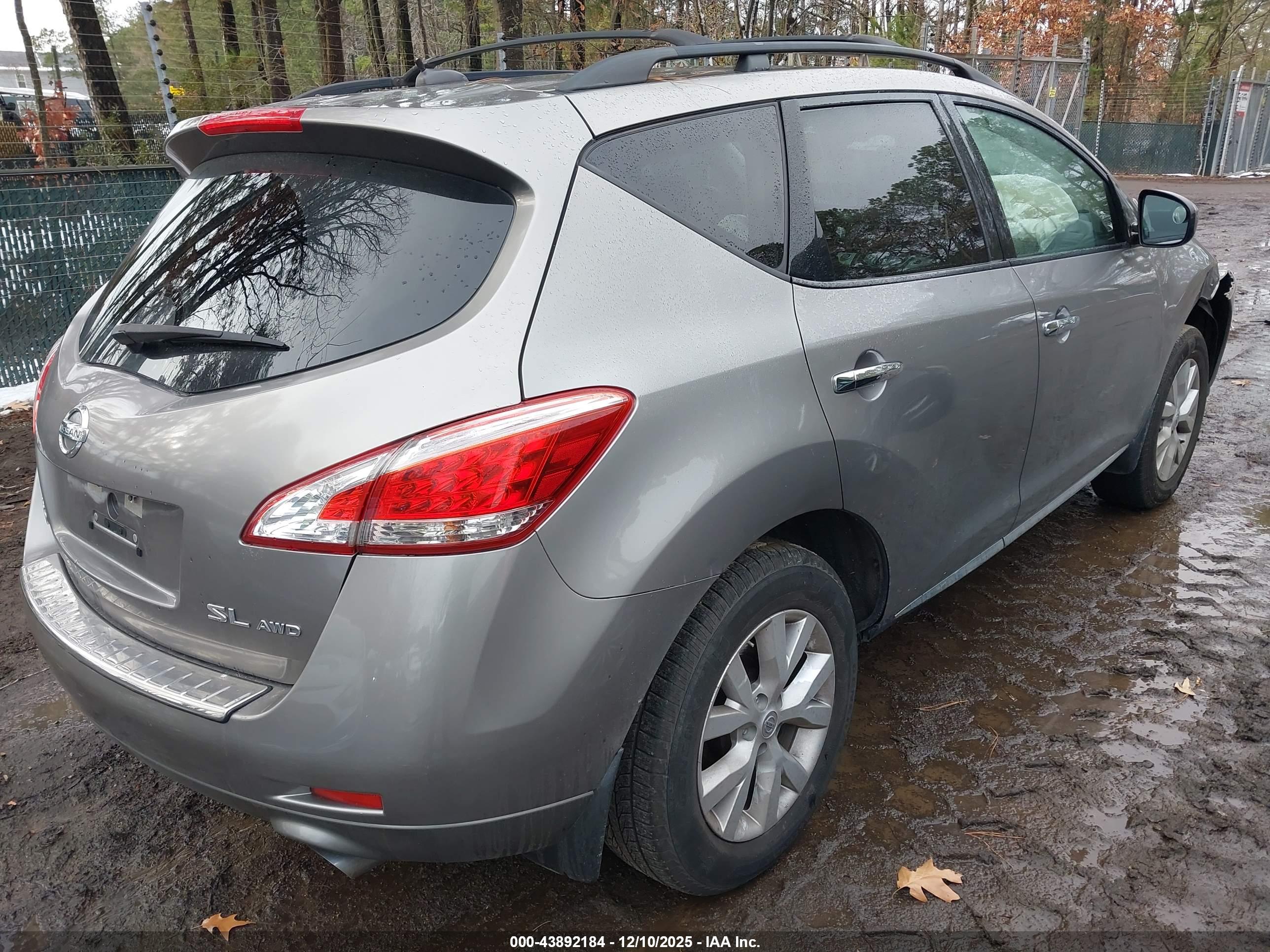 NISSAN MURANO image 4