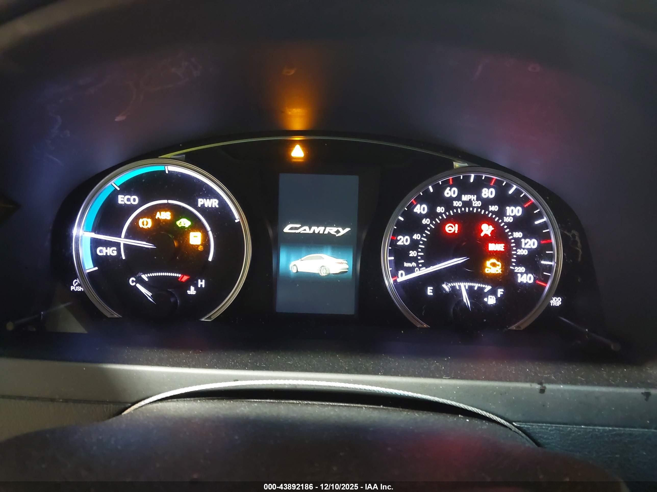 TOYOTA CAMRY image 7