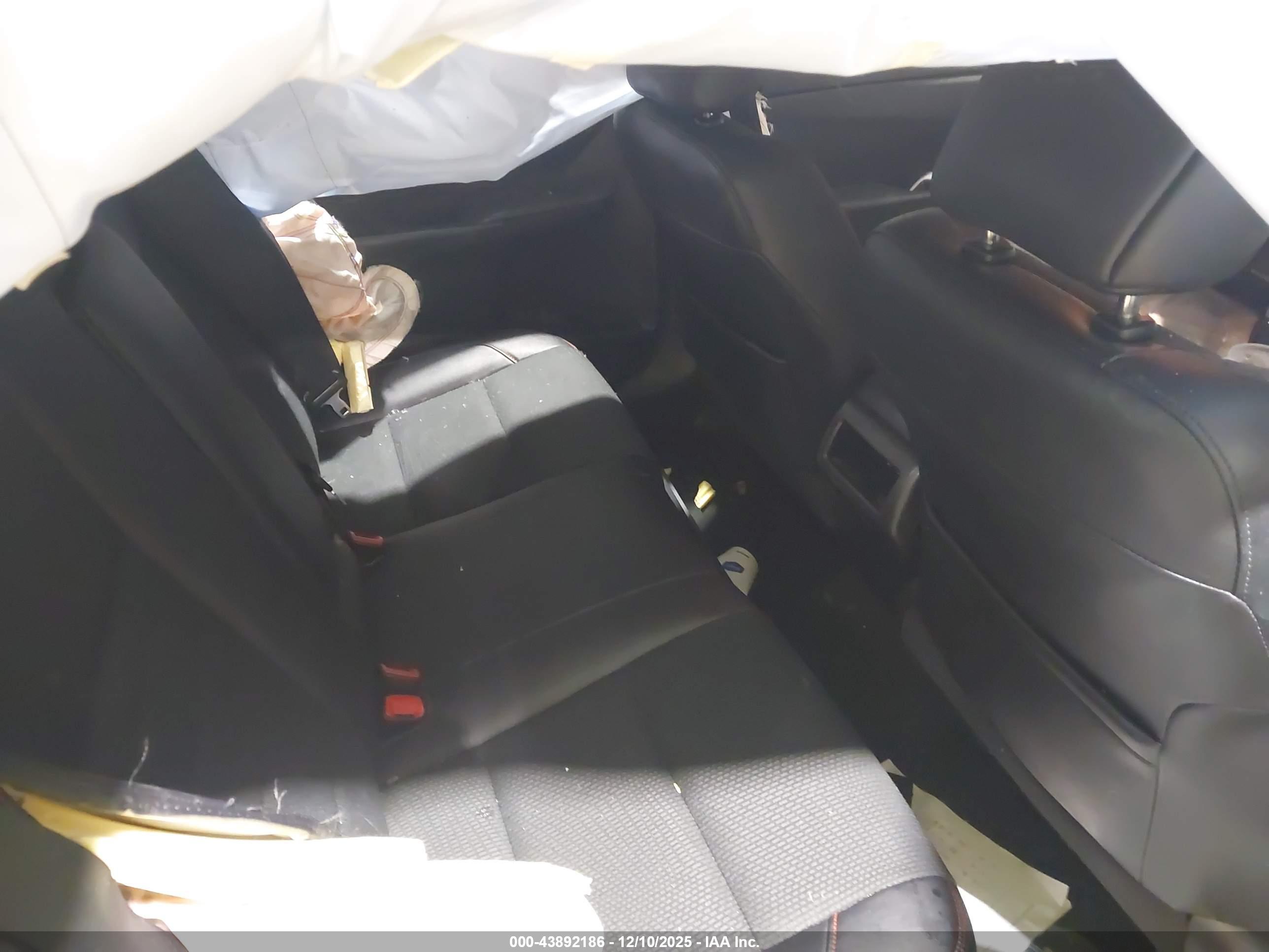 TOYOTA CAMRY image 8