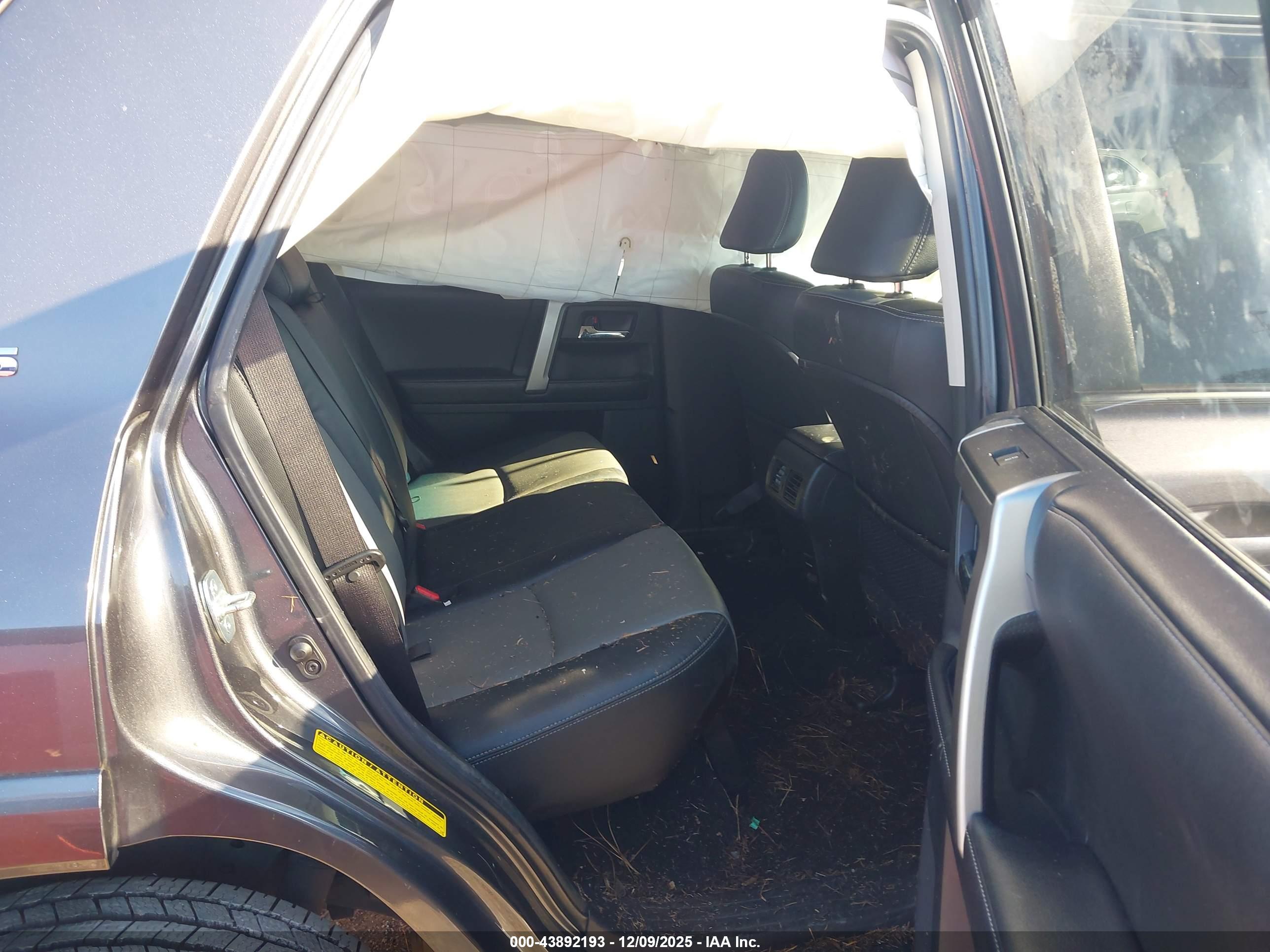 TOYOTA 4RUNNER image 8