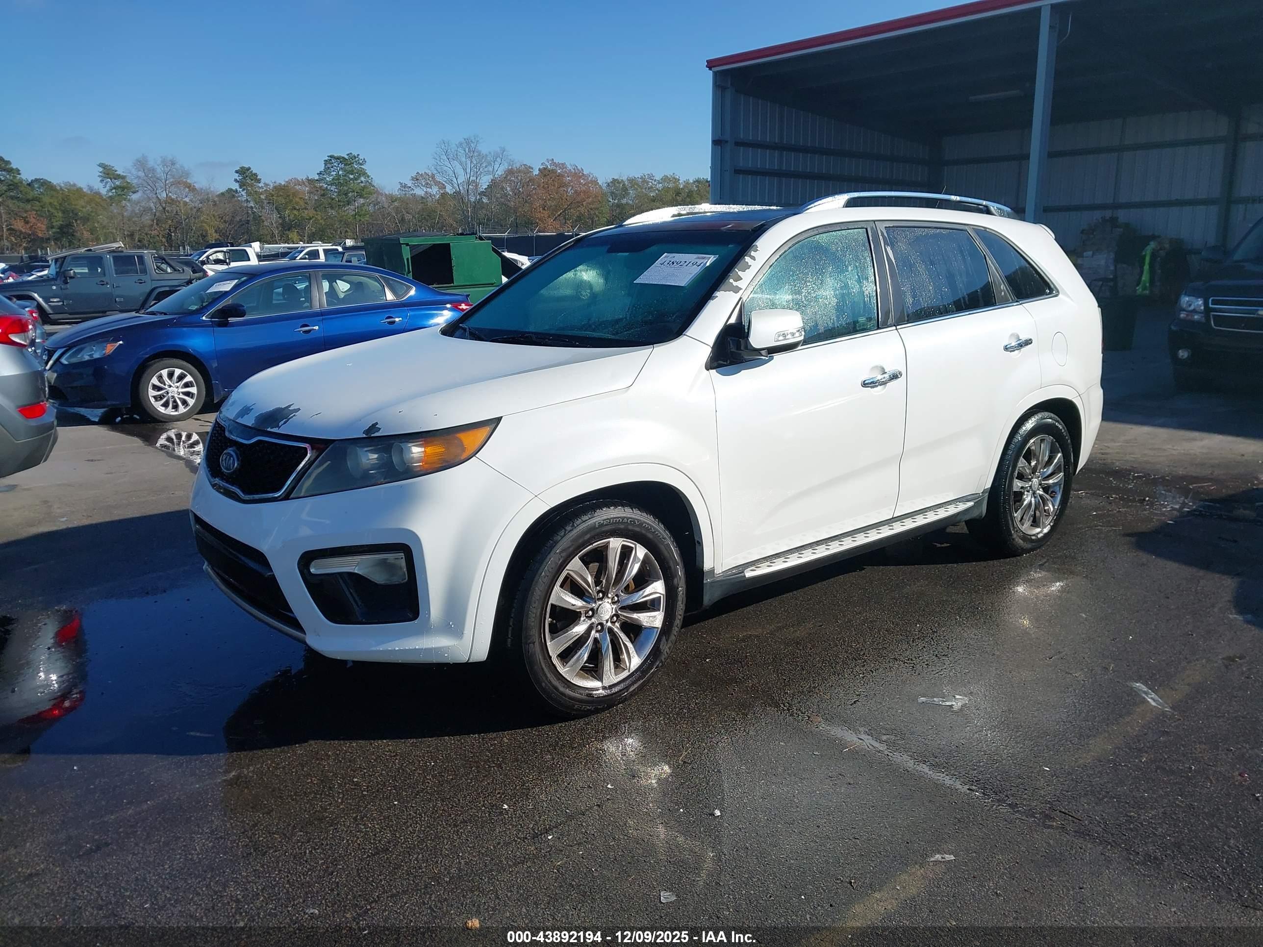 KIA SORENTO image 2