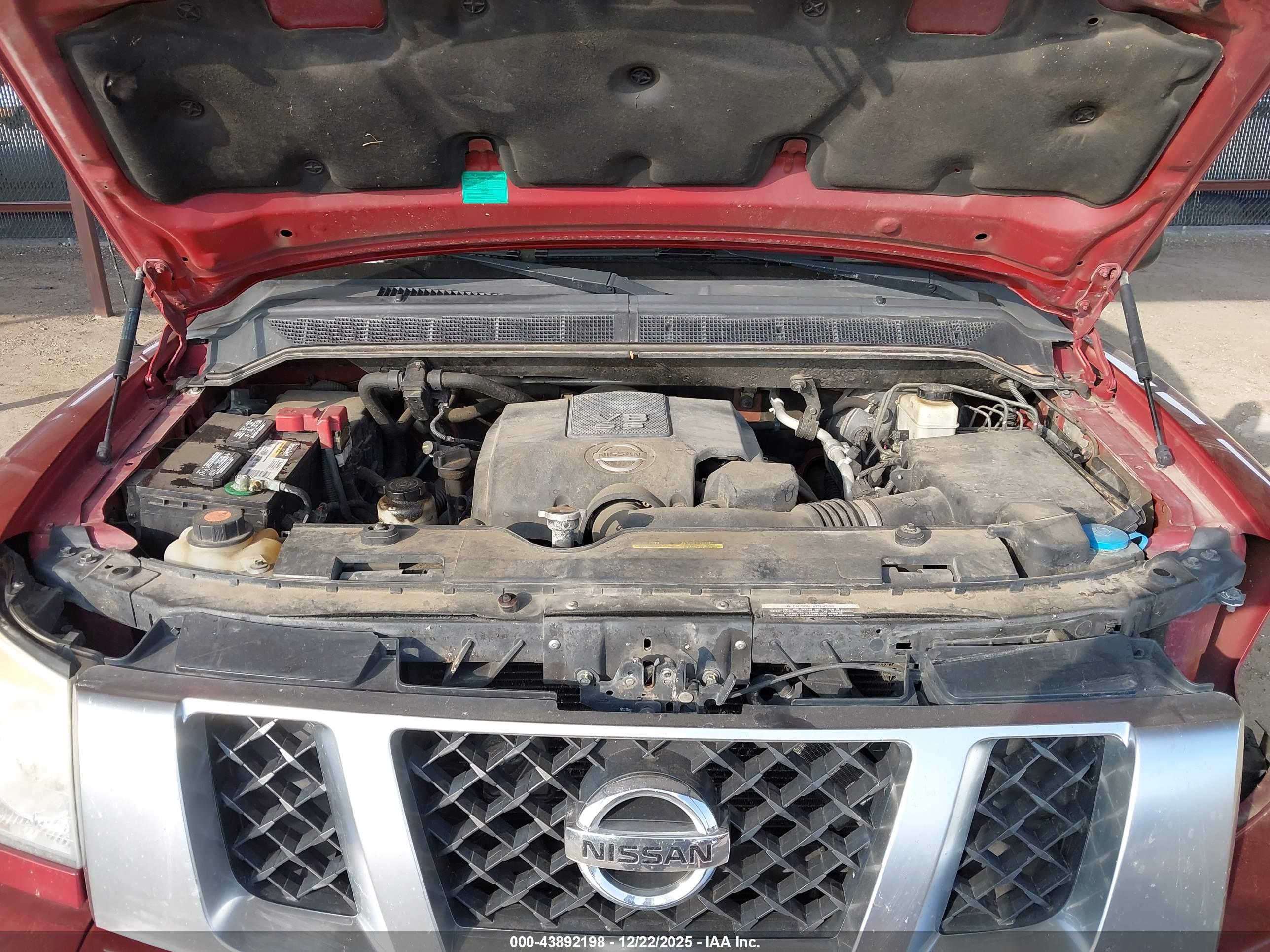 NISSAN TITAN image 10