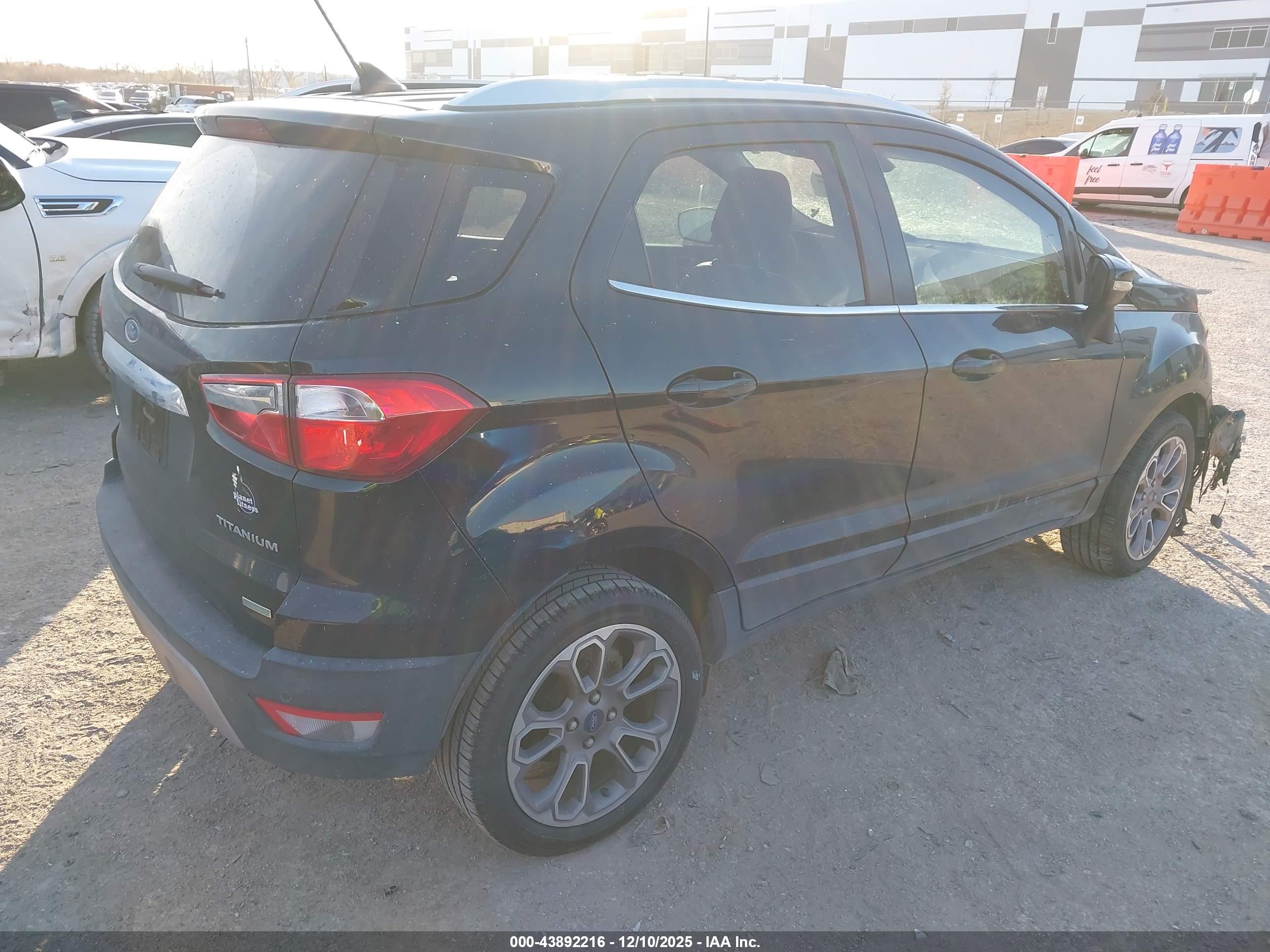 FORD ECOSPORT image 4