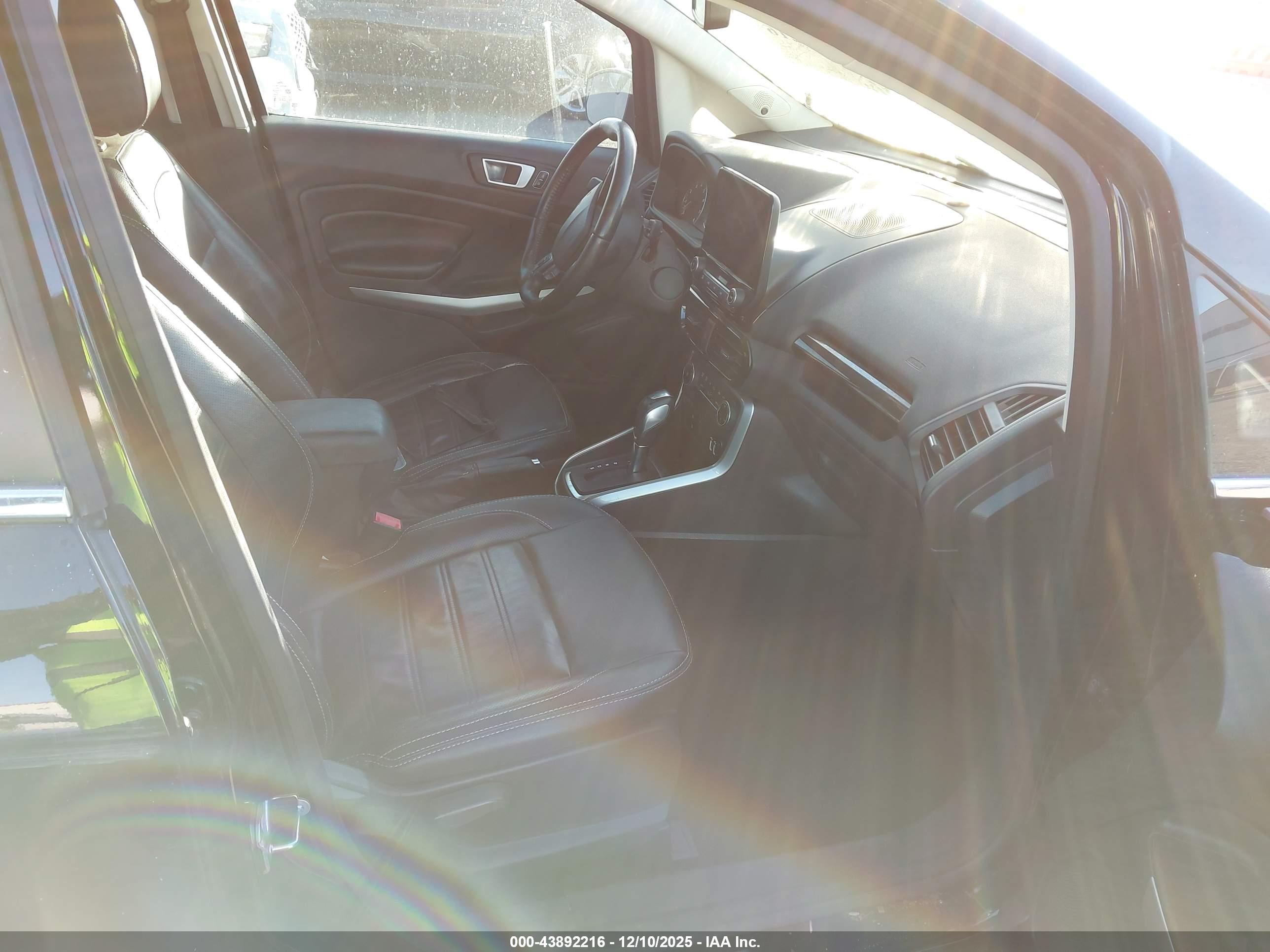 FORD ECOSPORT image 5