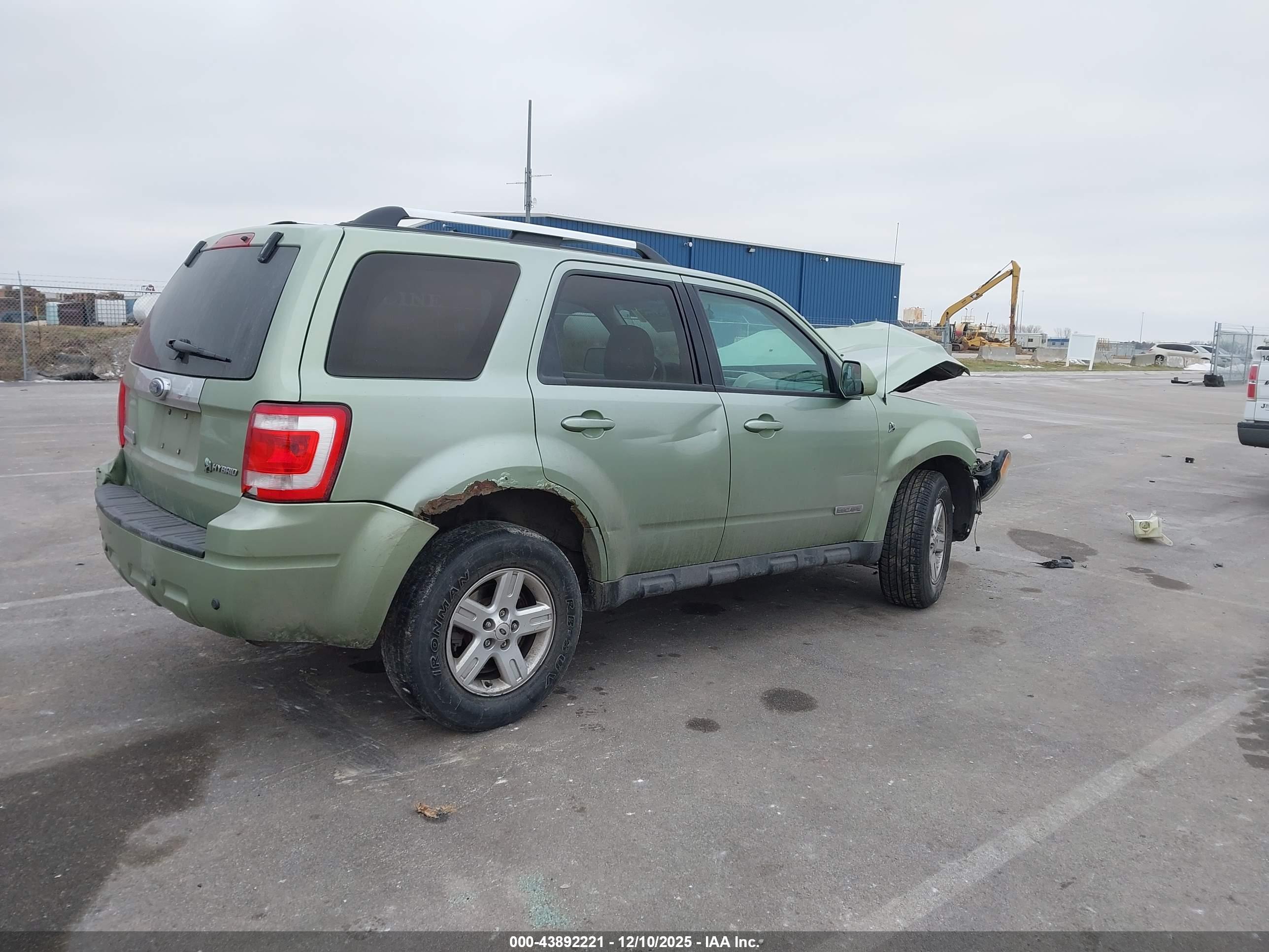 FORD ESCAPE image 4