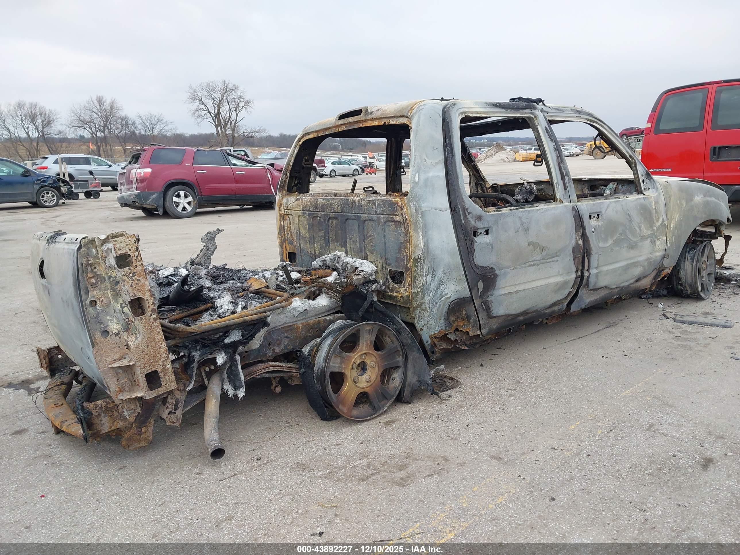 FORD EXPLORER image 4