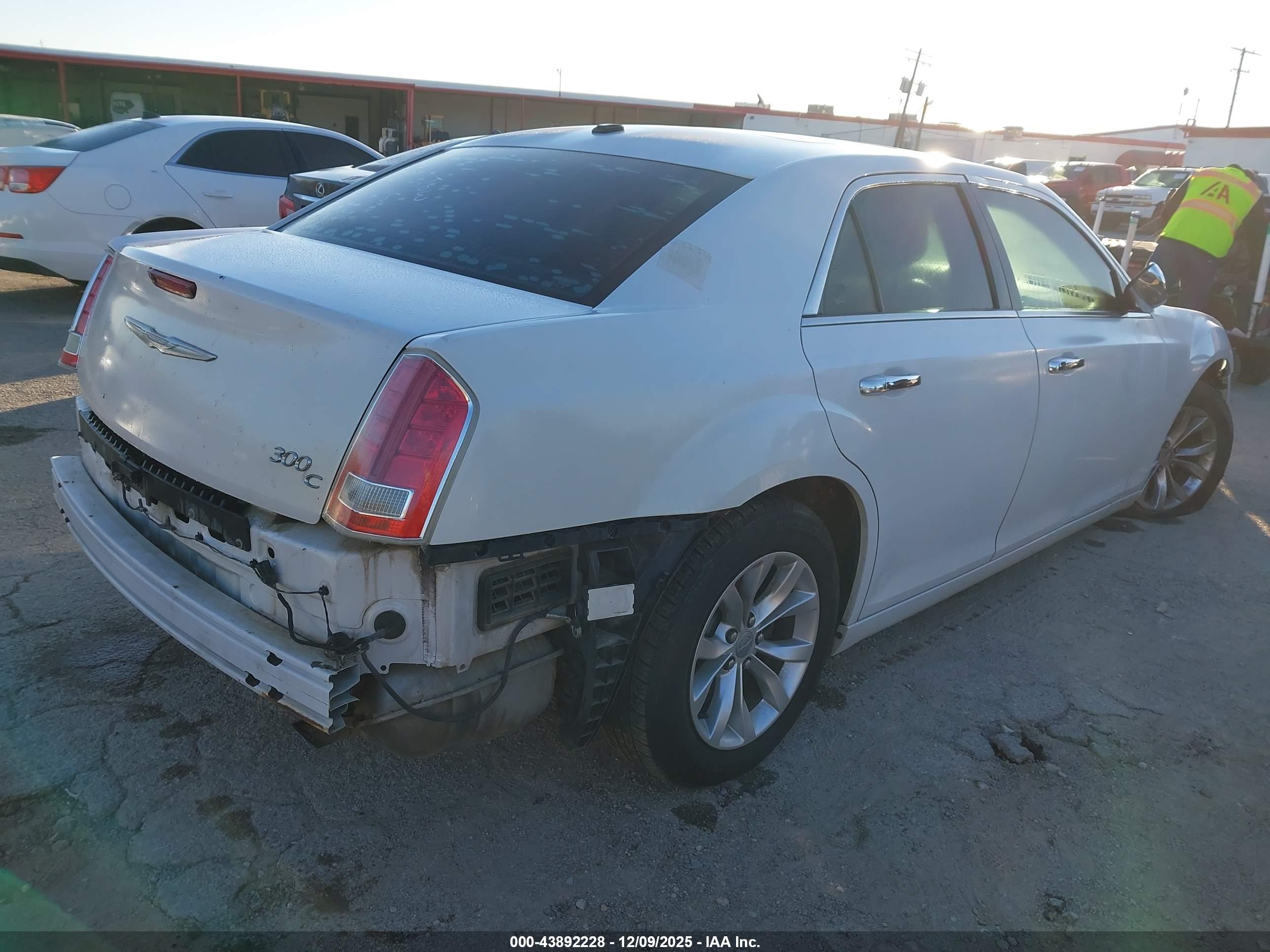 CHRYSLER 300C image 4
