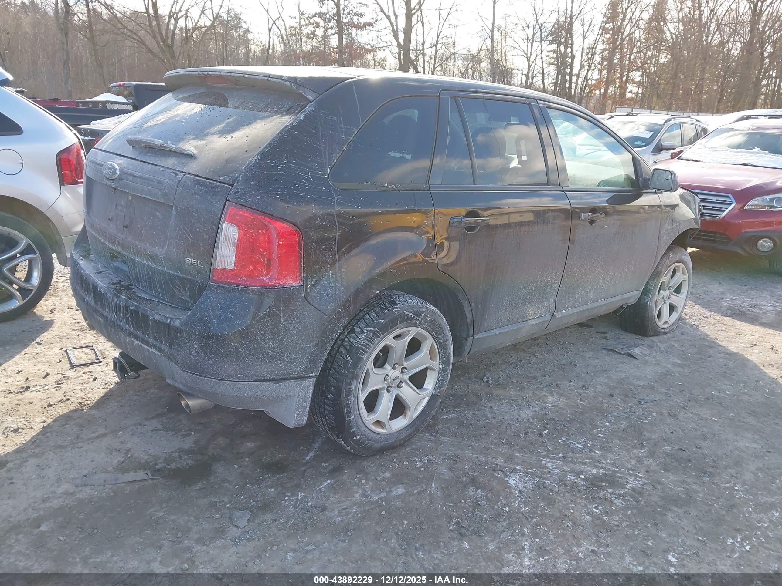 FORD EDGE image 4