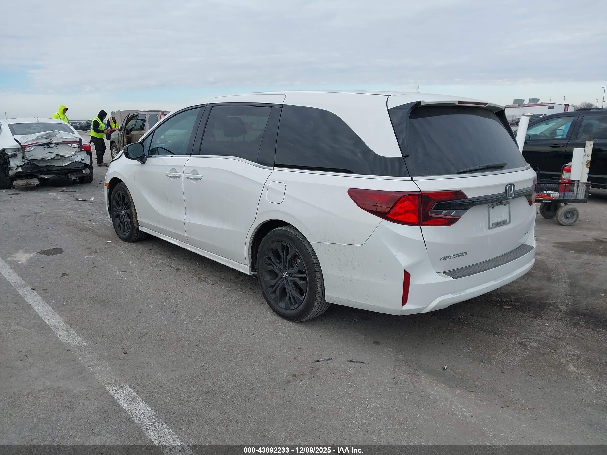 HONDA ODYSSEY image 3