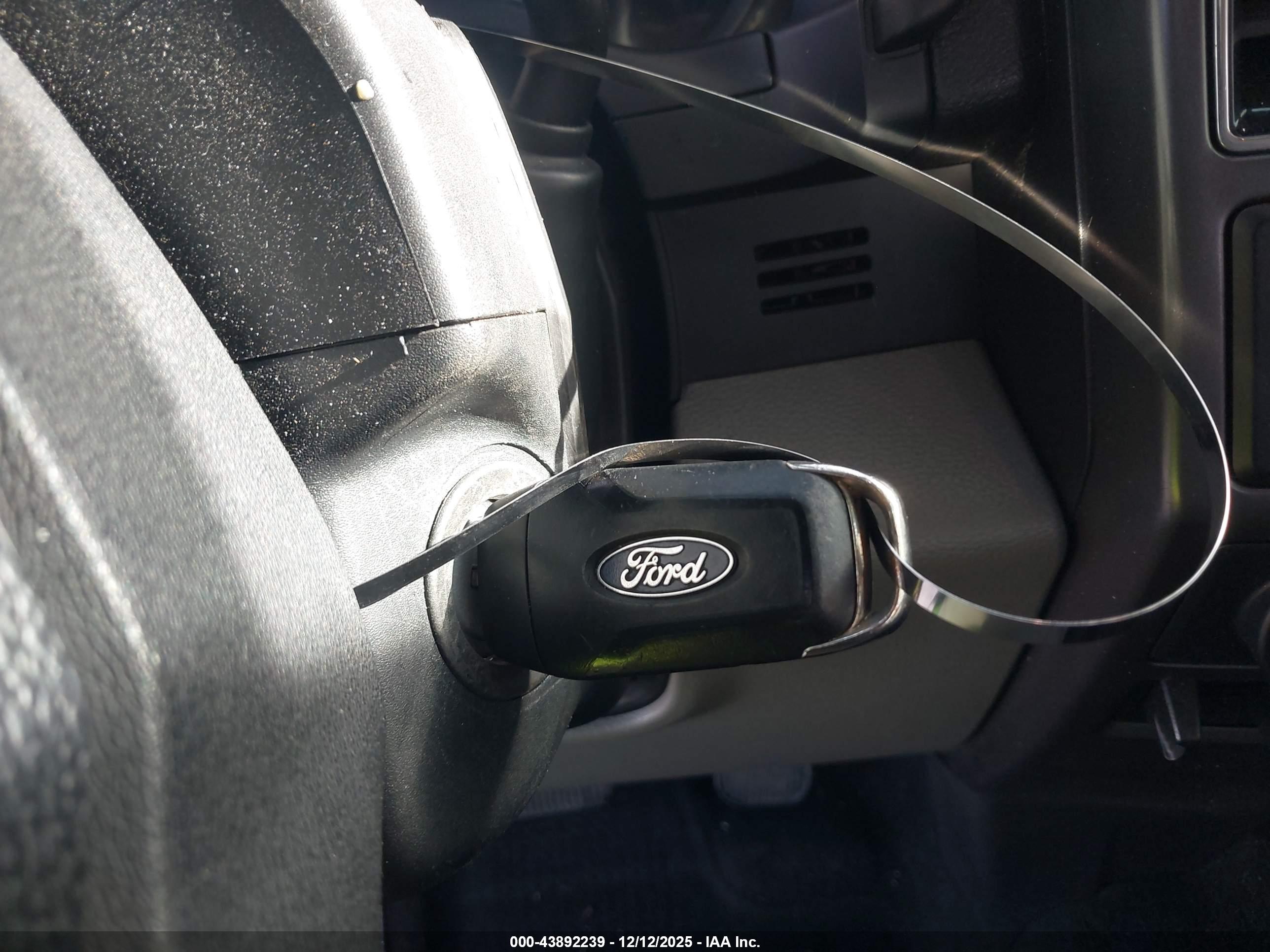 FORD F-150 image 11