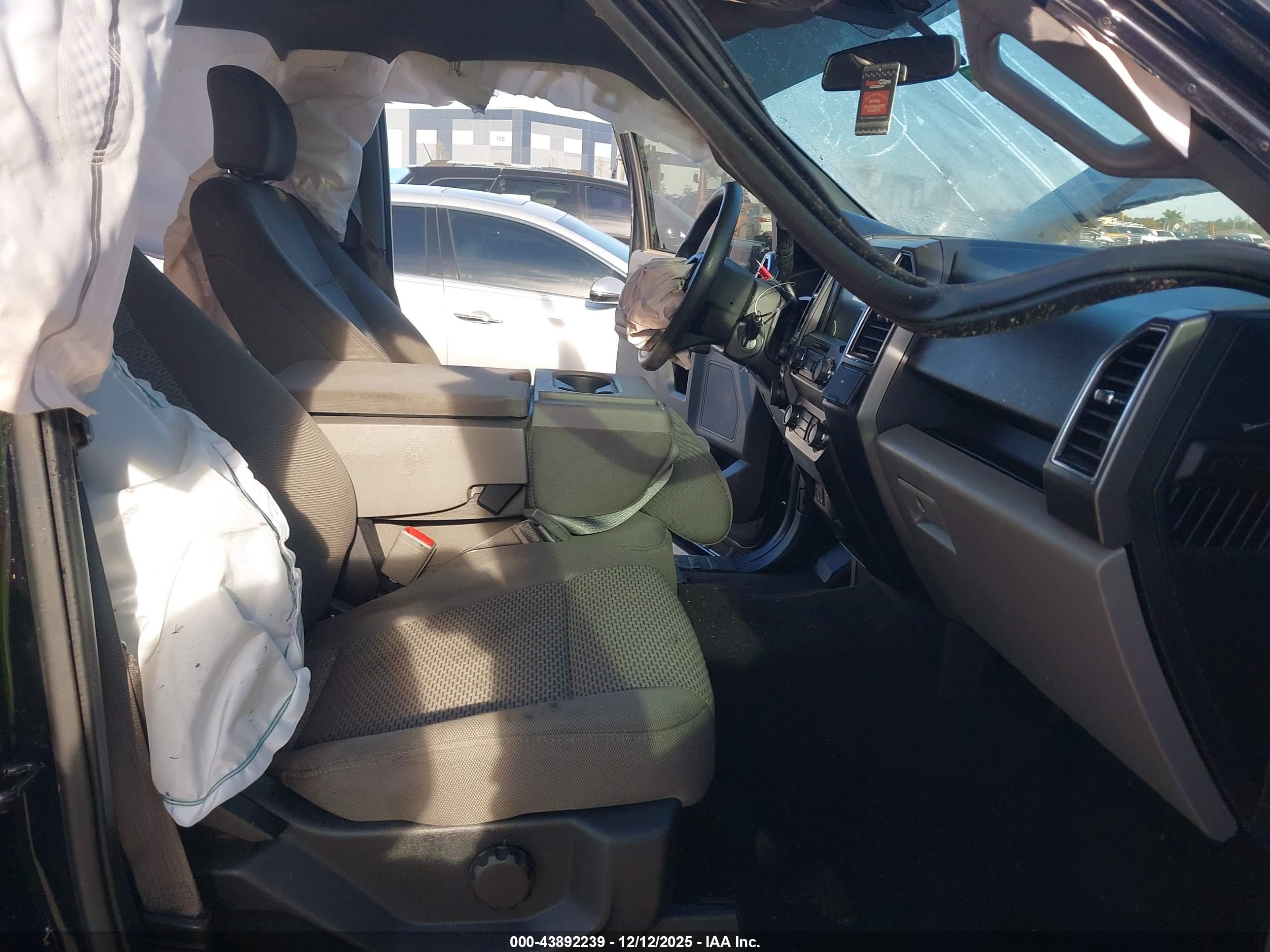 FORD F-150 image 5