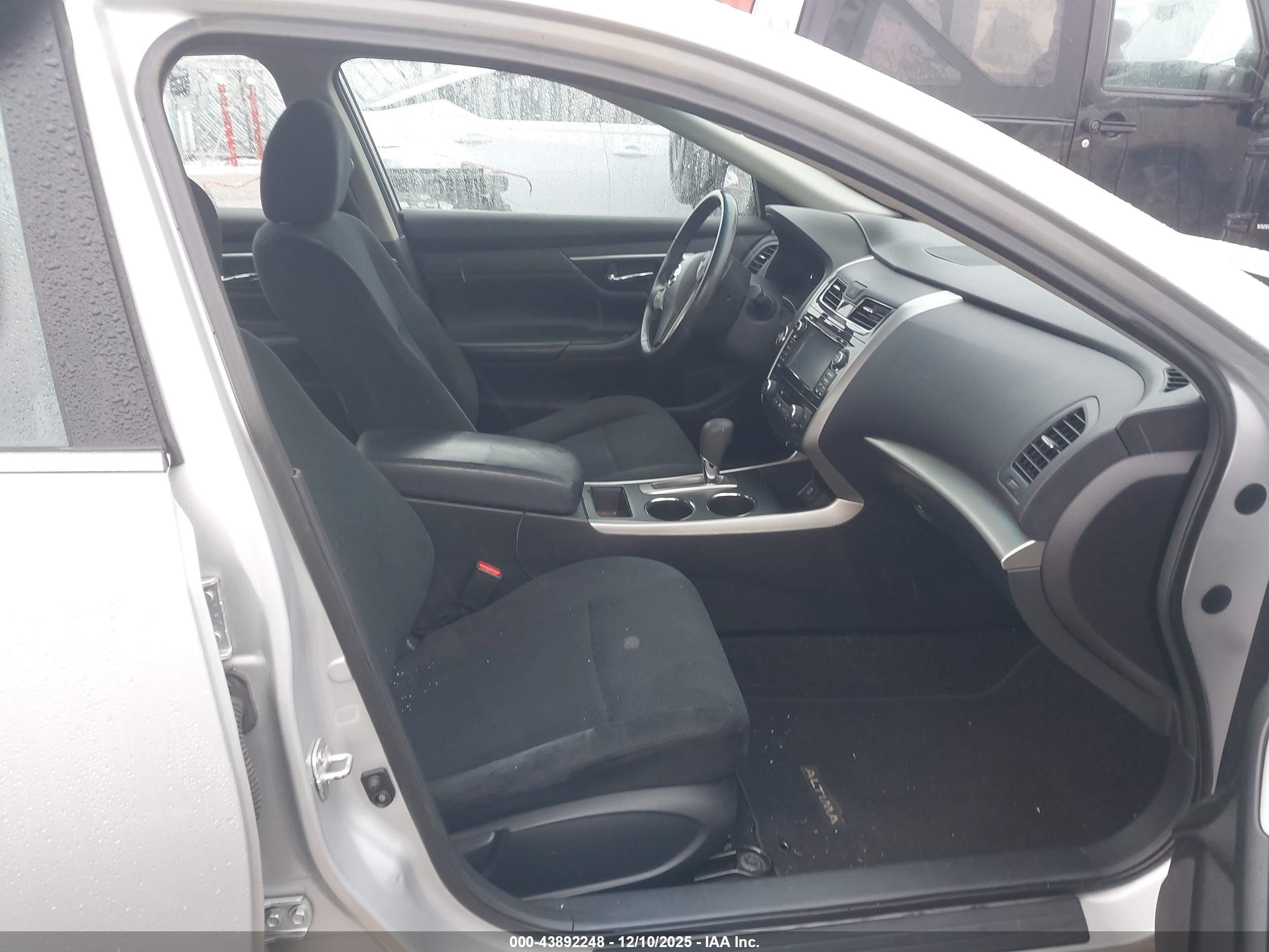 NISSAN ALTIMA image 5