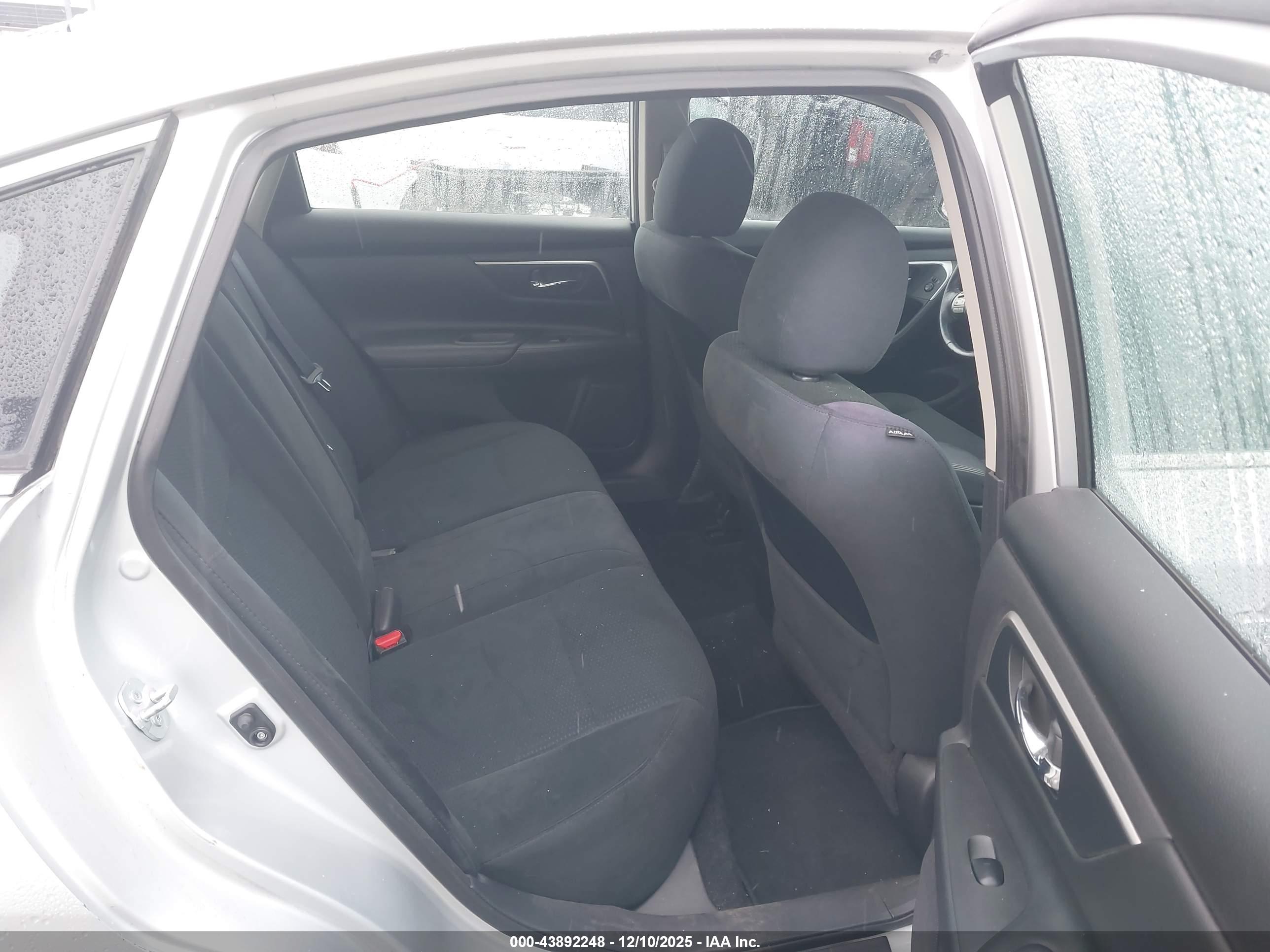 NISSAN ALTIMA image 8