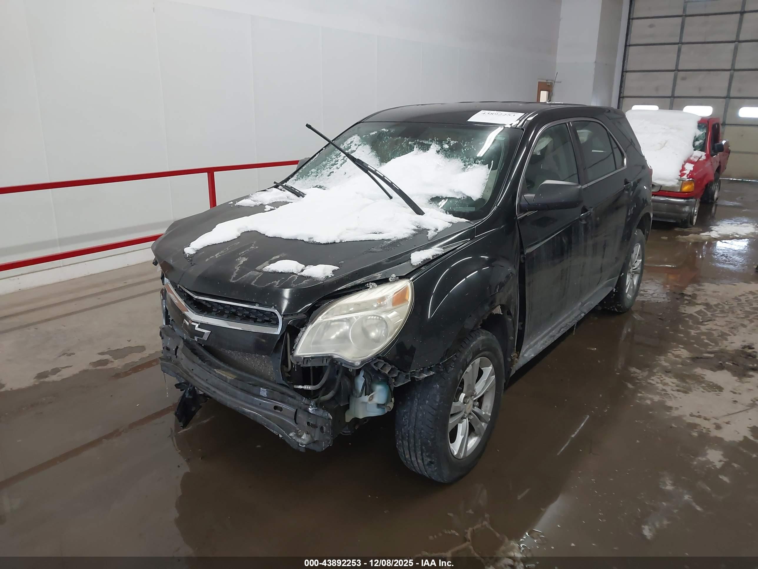 CHEVROLET EQUINOX image 2