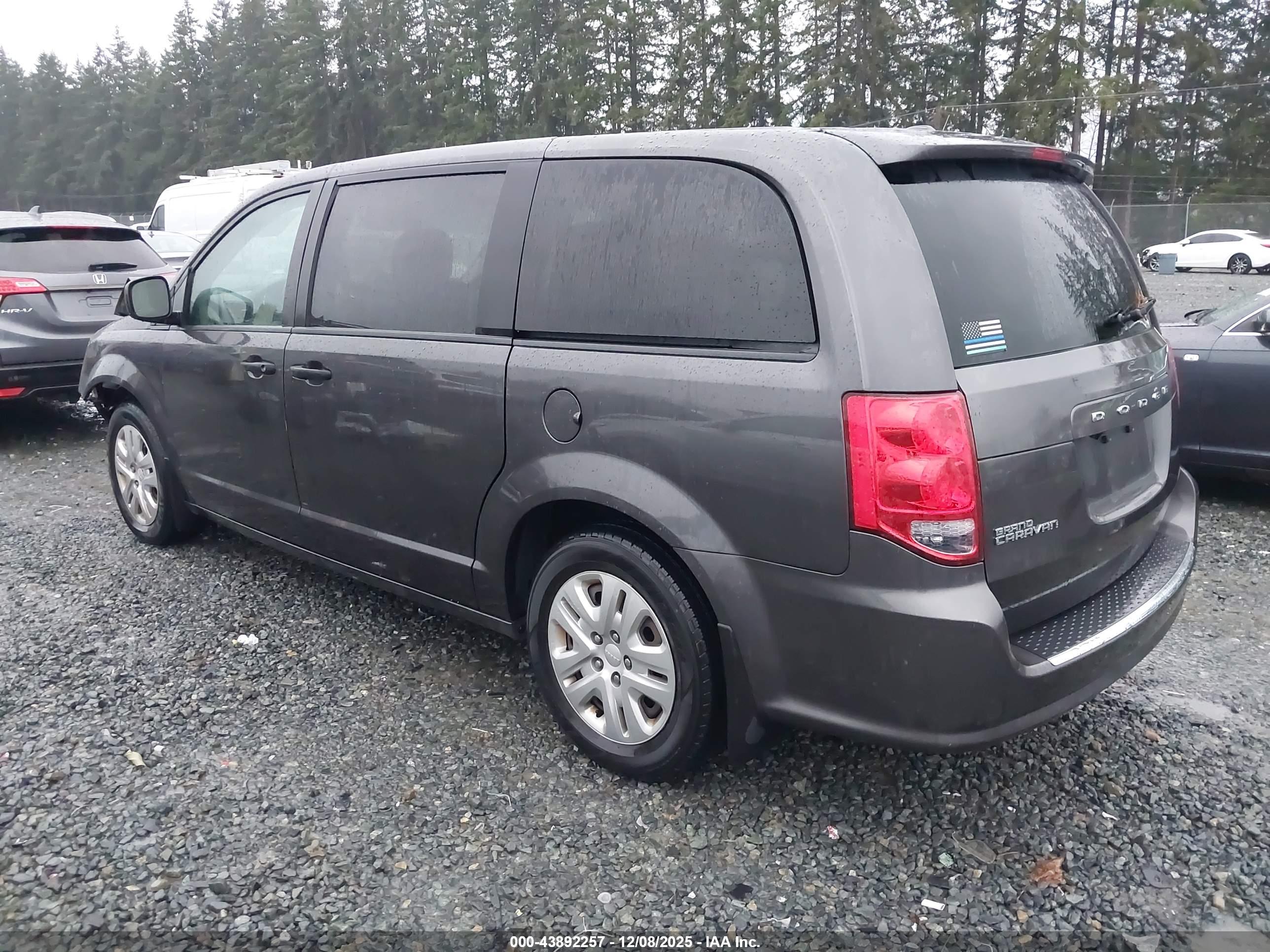DODGE GRAND image 3