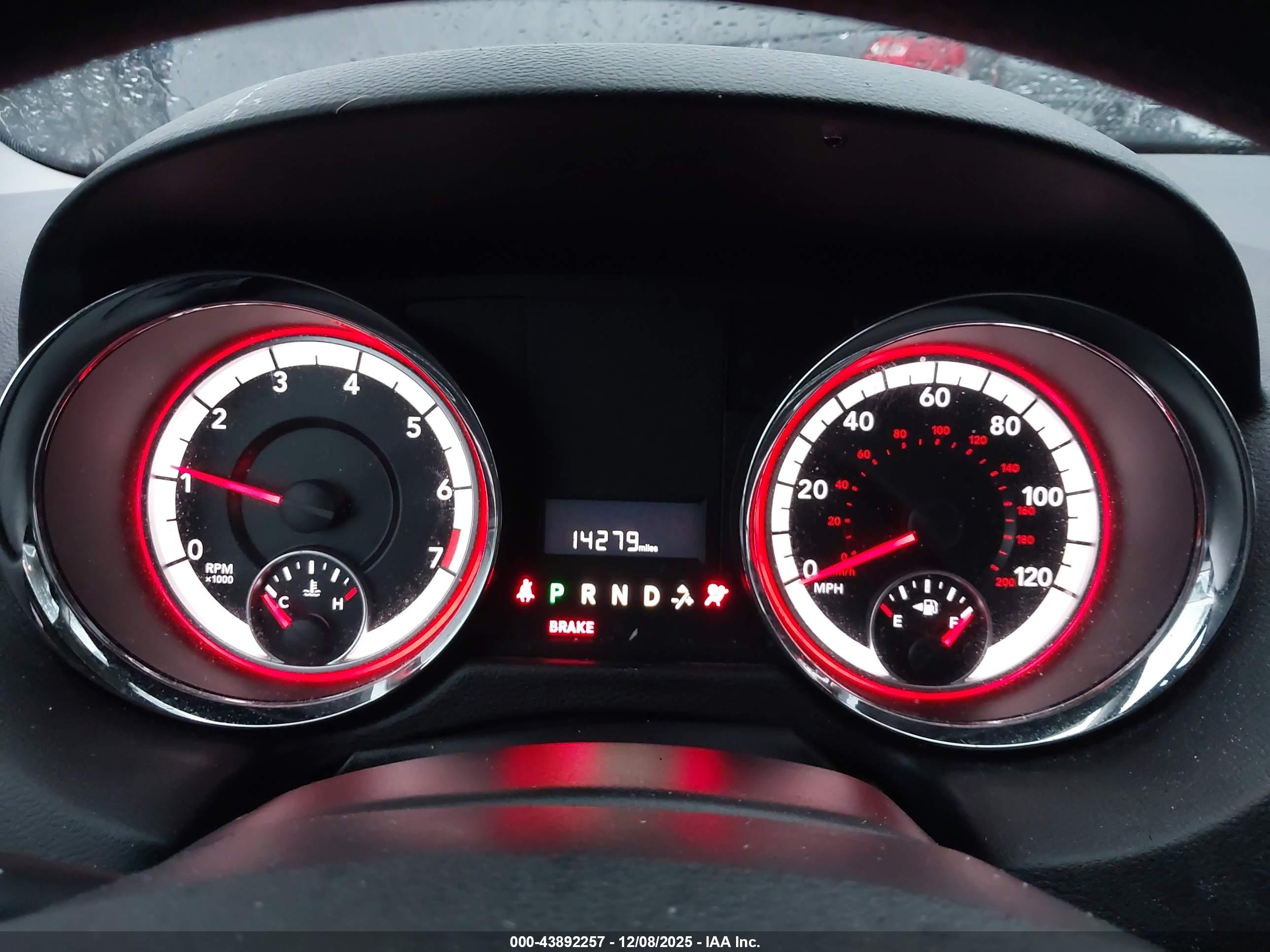 DODGE GRAND image 7