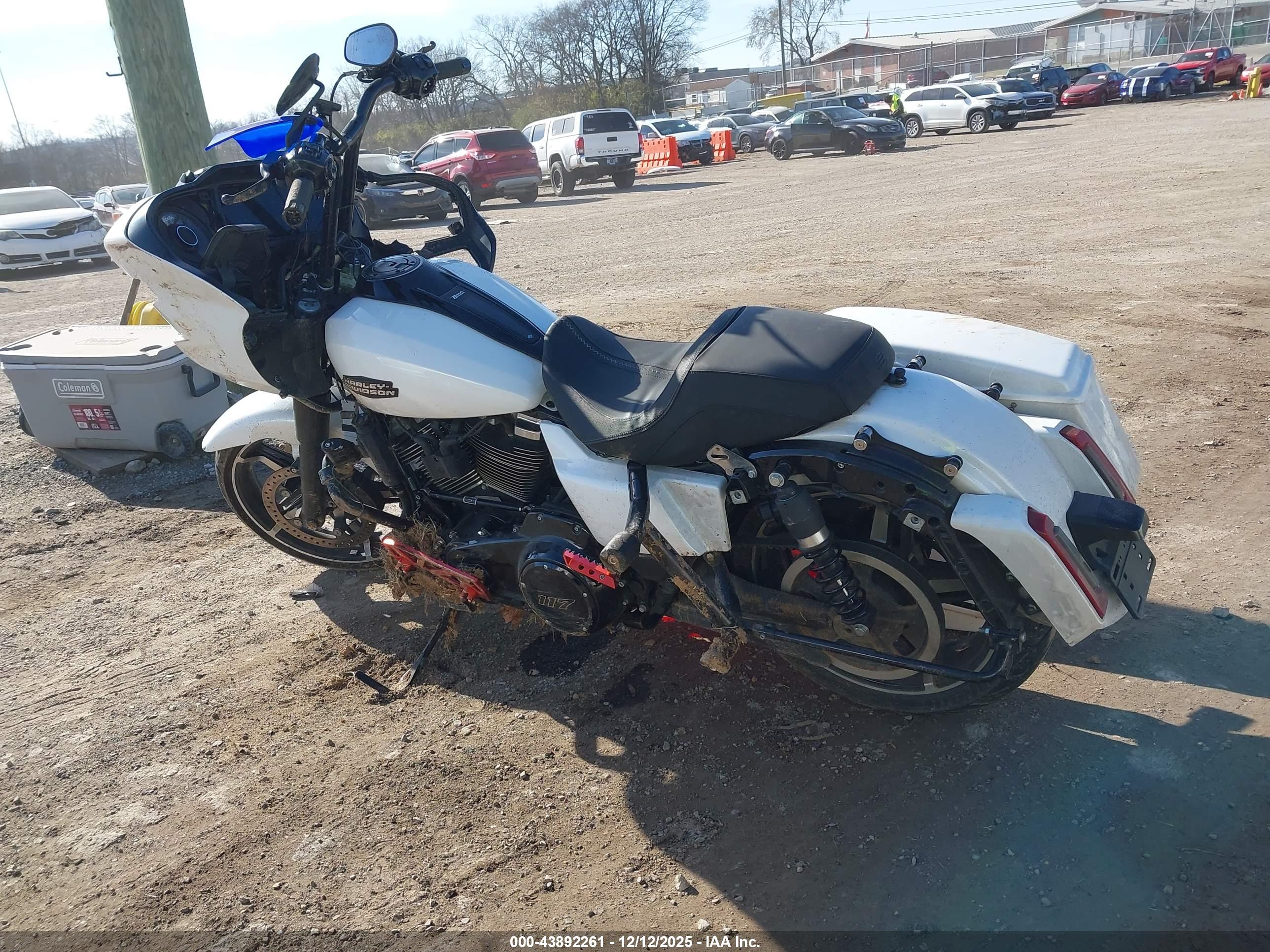 HARLEY-DAVIDSON FLTRX image 3