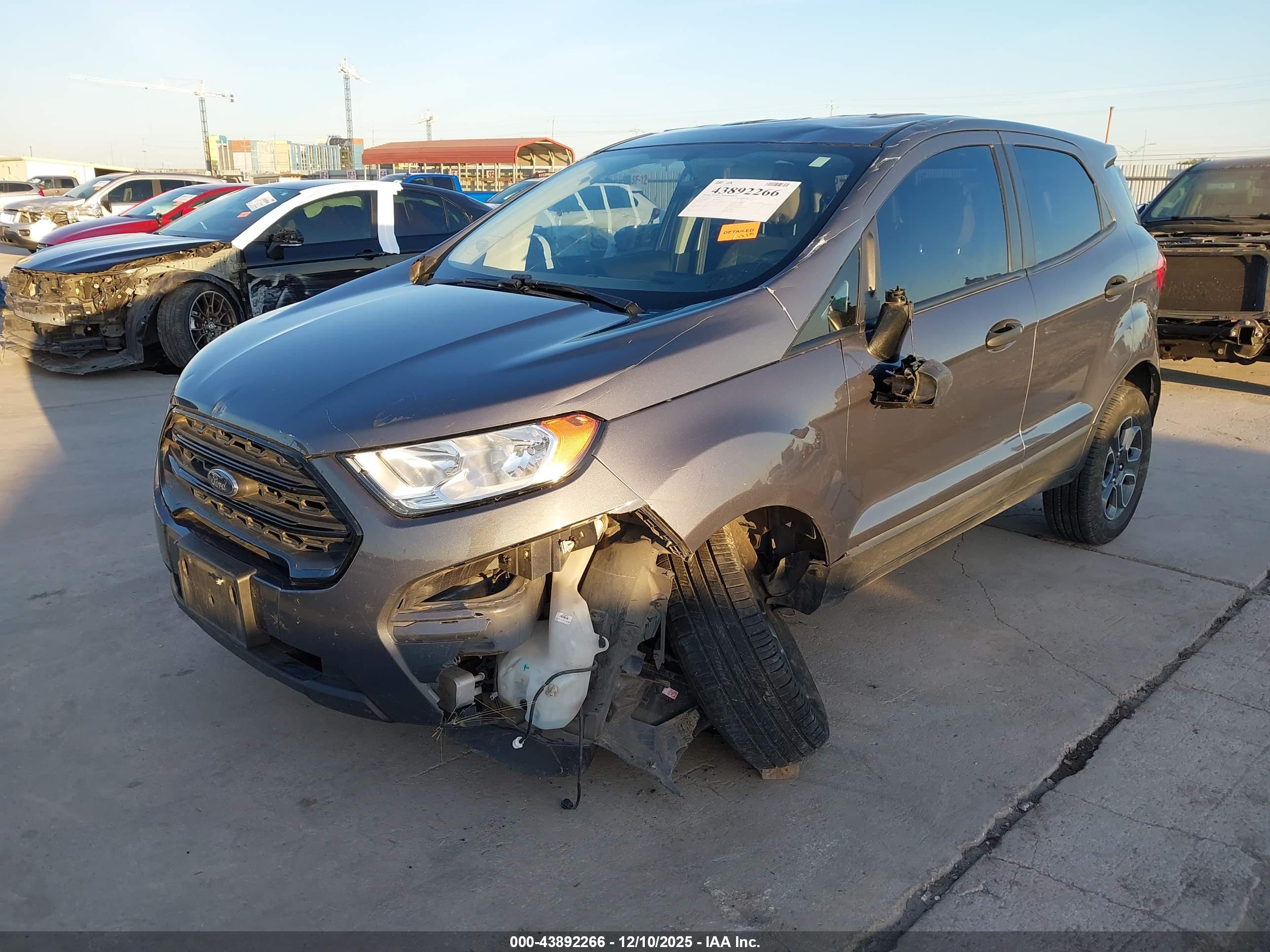 FORD ECOSPORT image 2