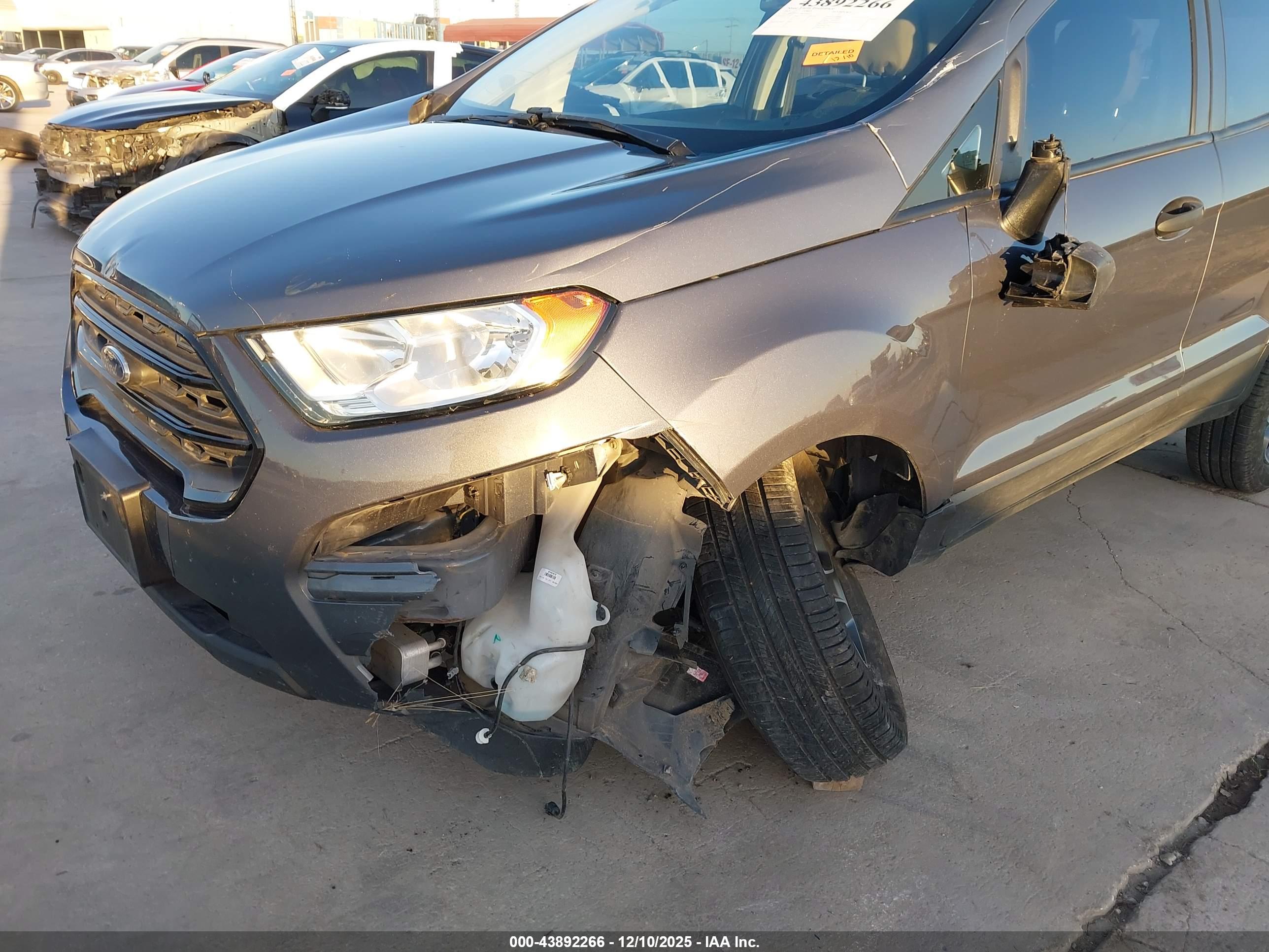 FORD ECOSPORT image 6