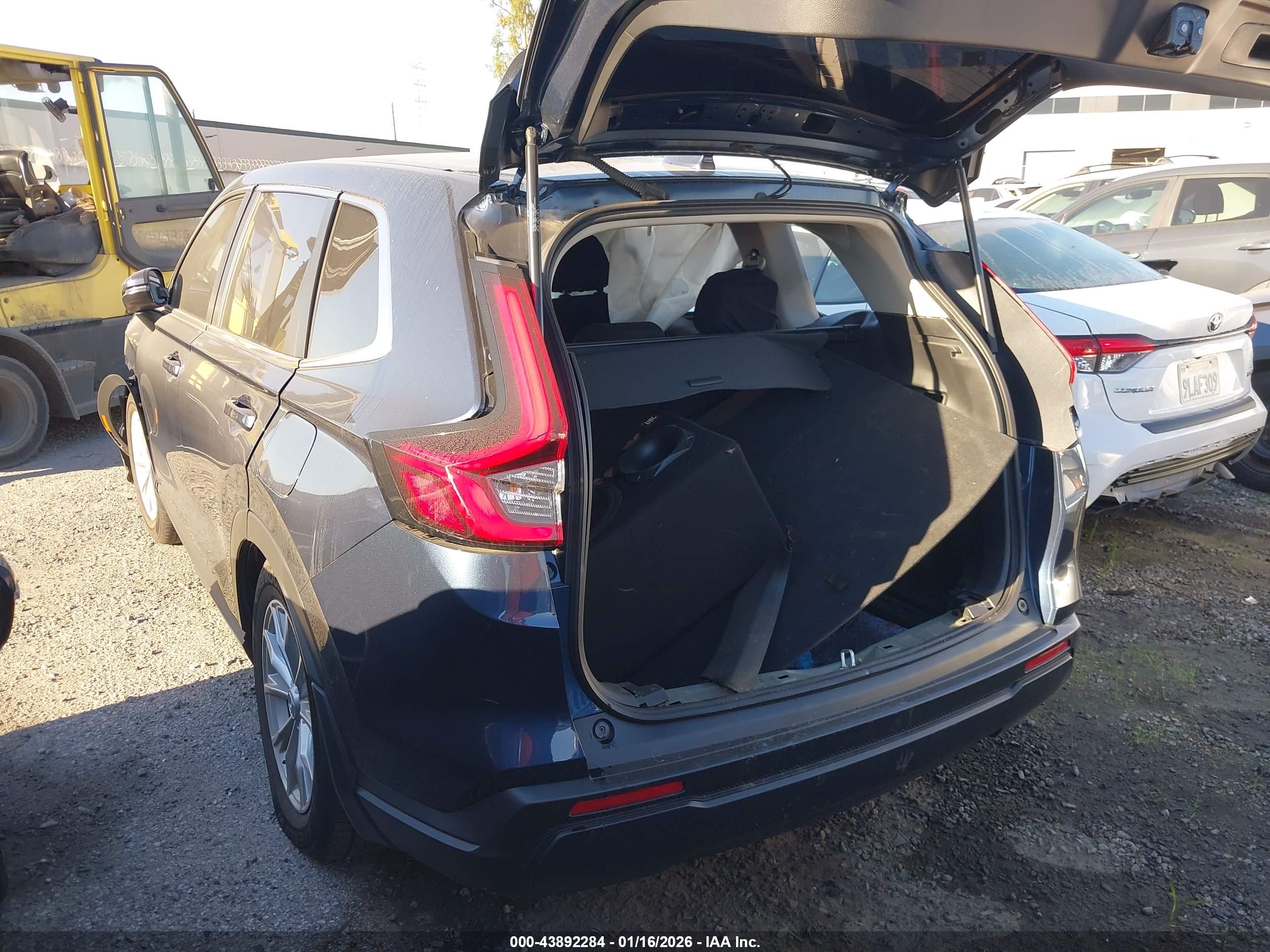 HONDA CR-V image 3