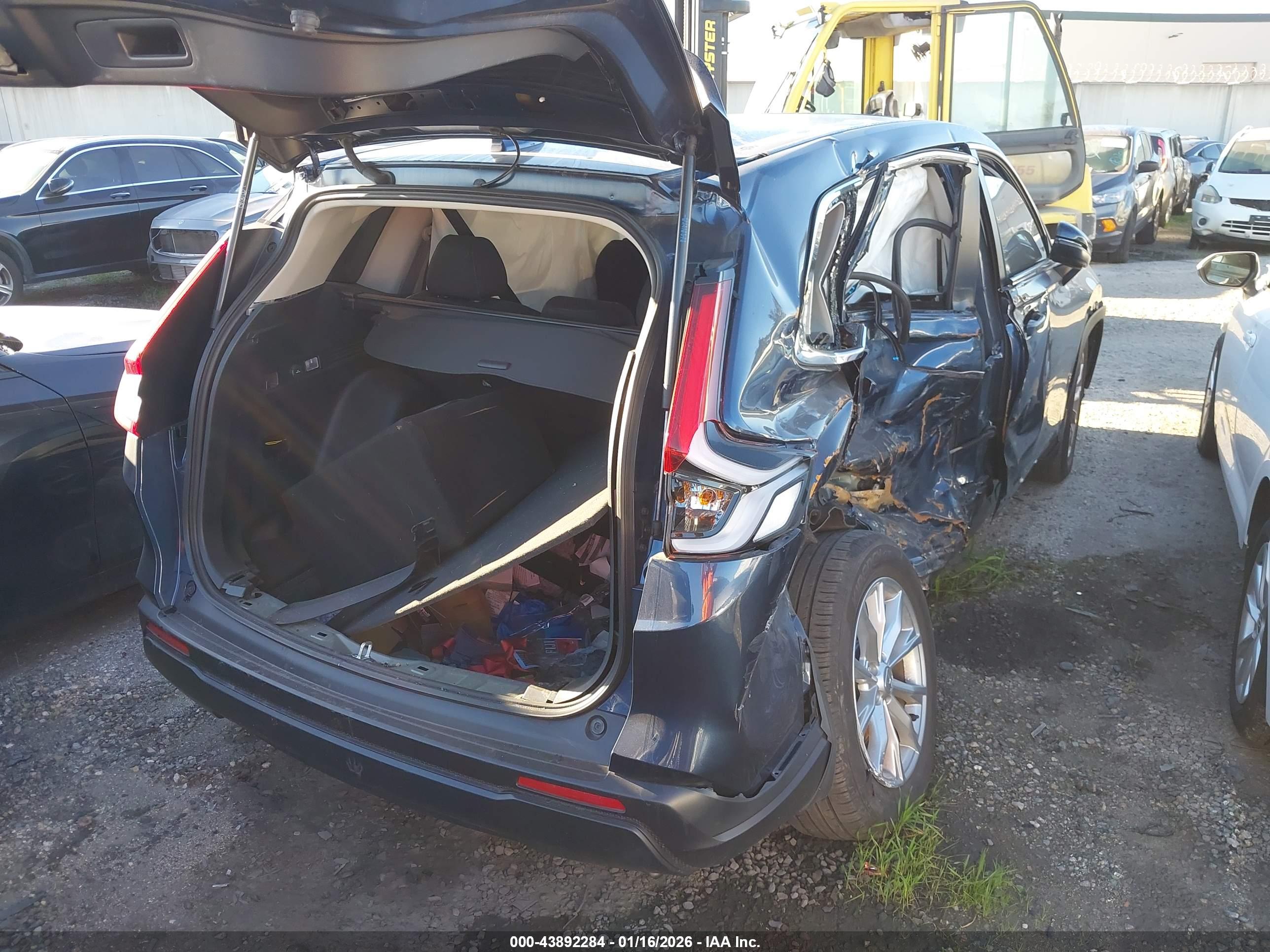 HONDA CR-V image 4