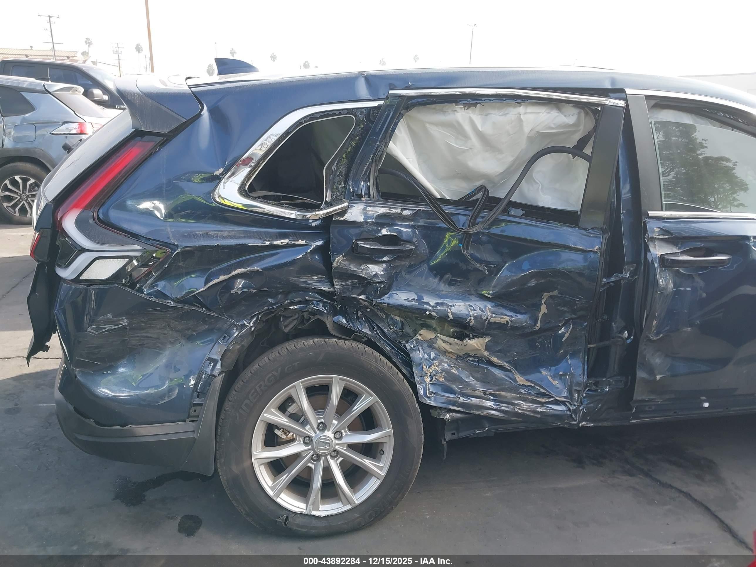 HONDA CR-V image 6