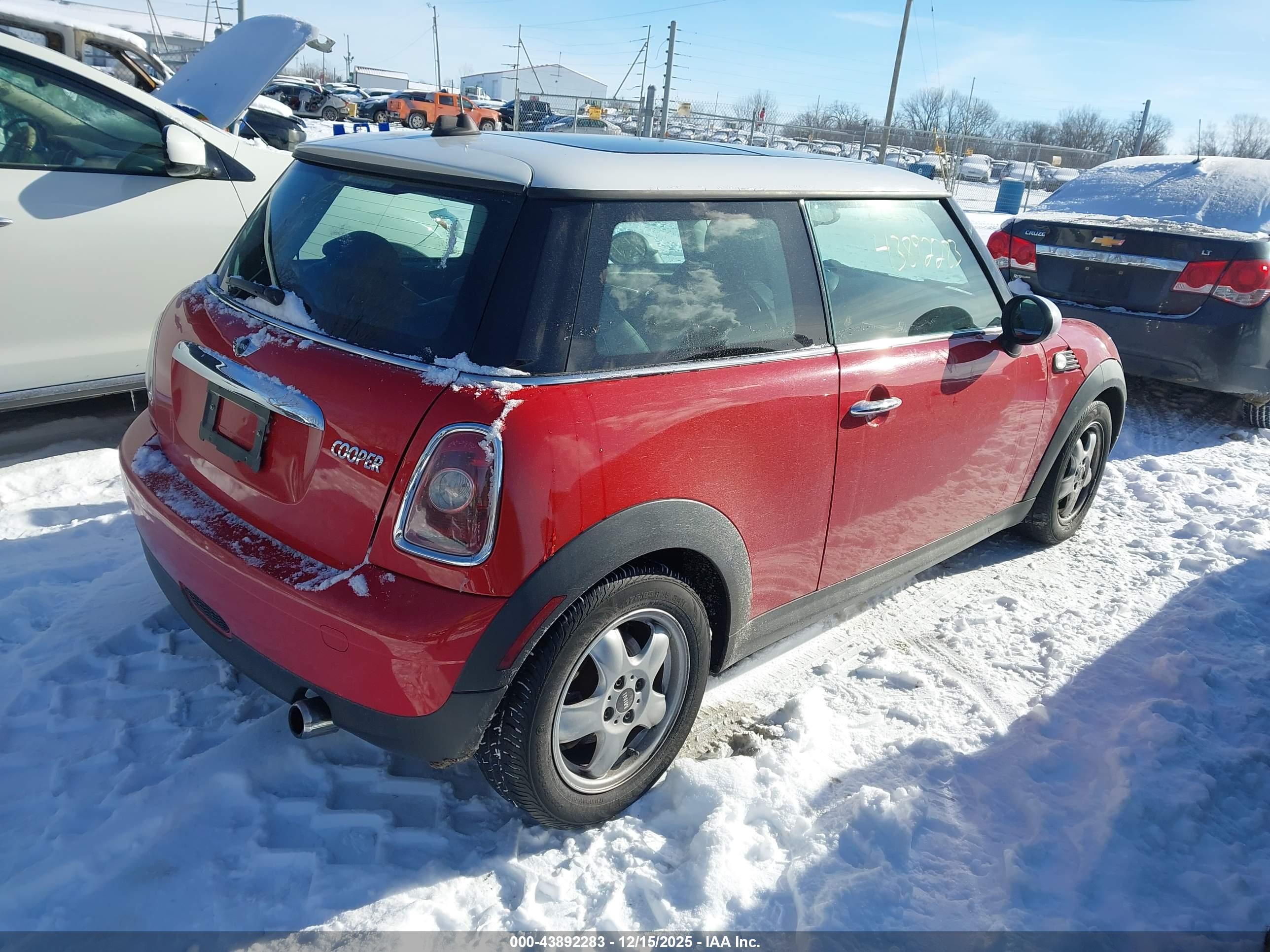 MINI COOPER image 4
