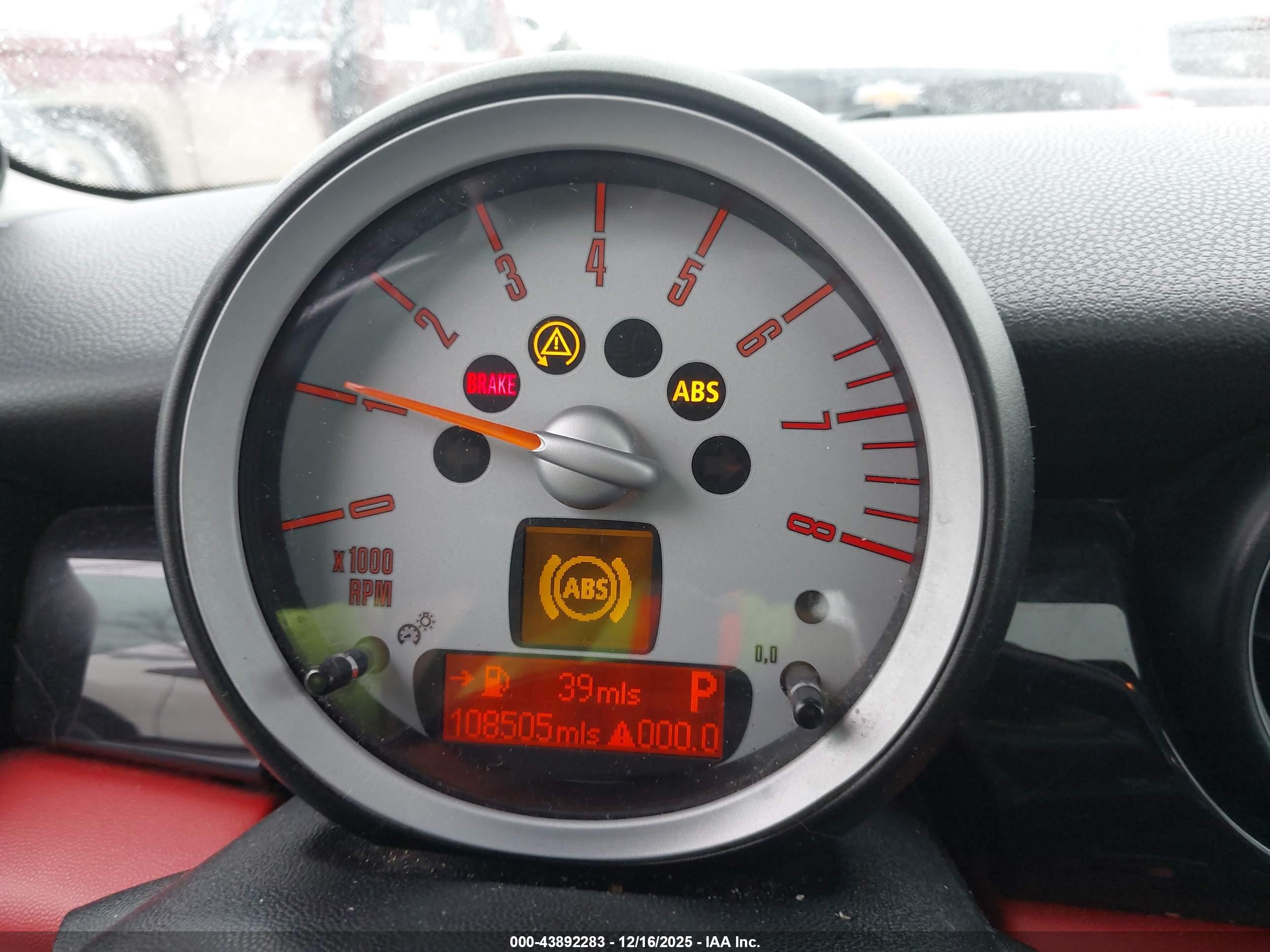 MINI COOPER image 7