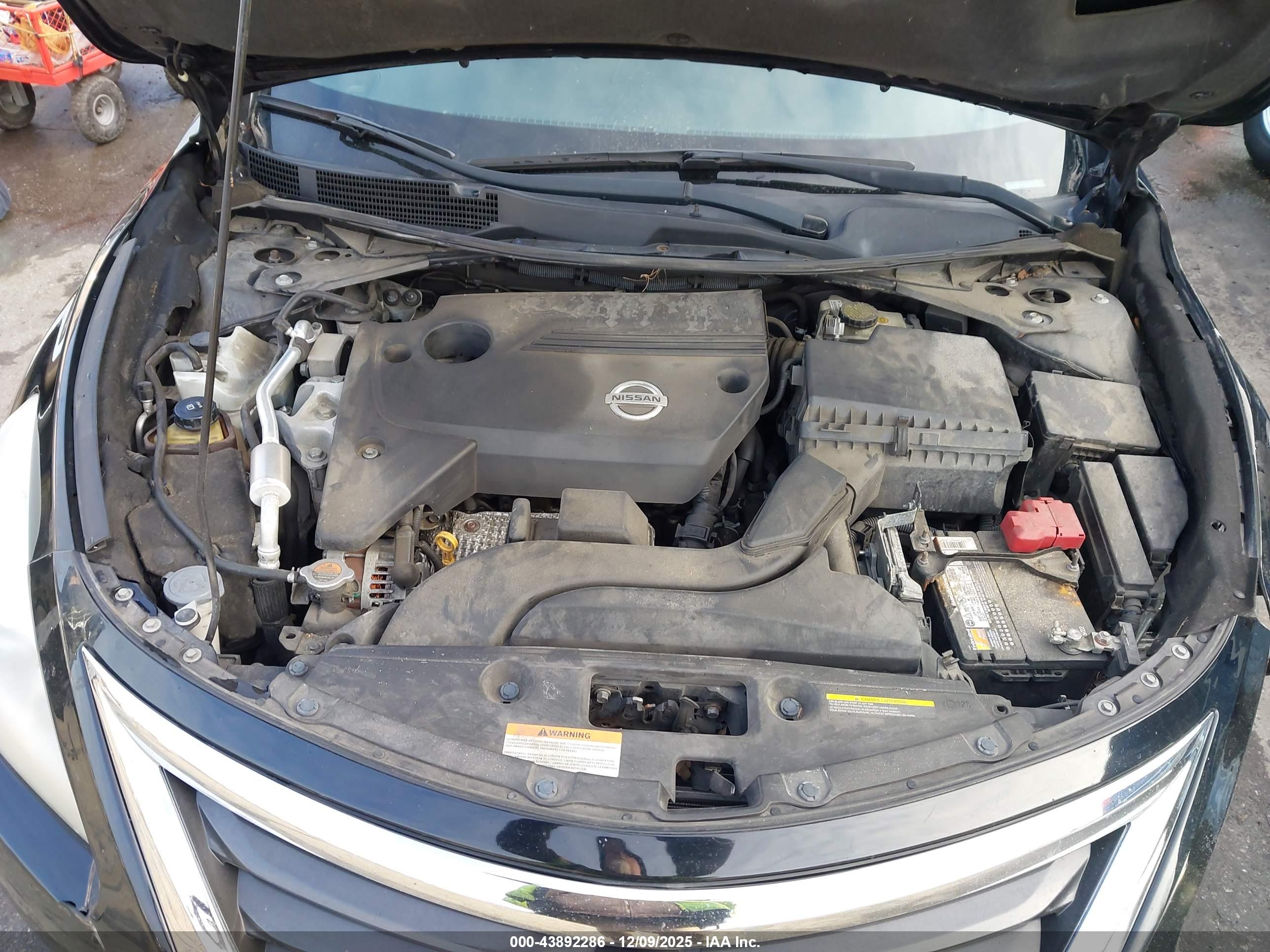 NISSAN ALTIMA image 10