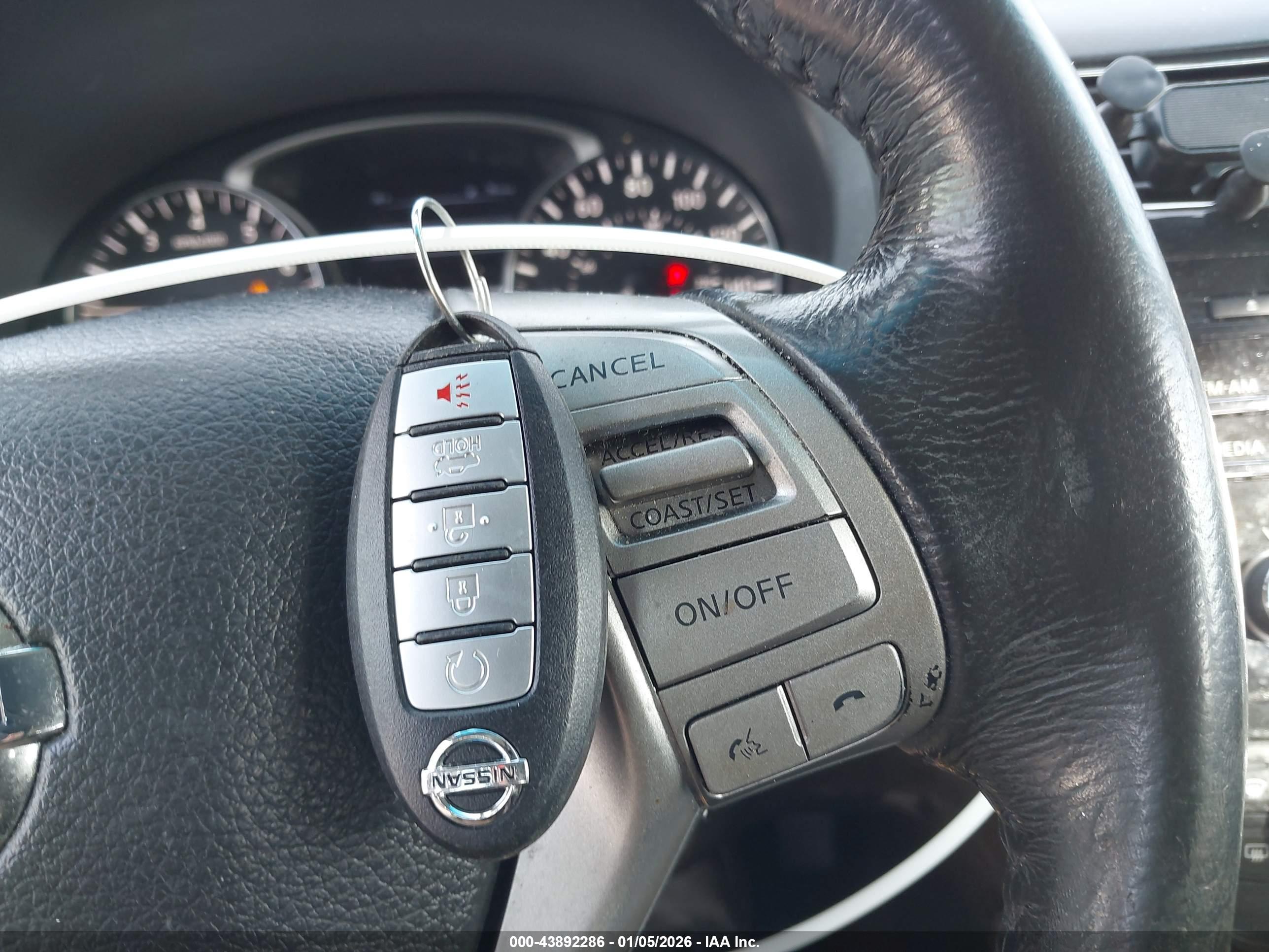 NISSAN ALTIMA image 11
