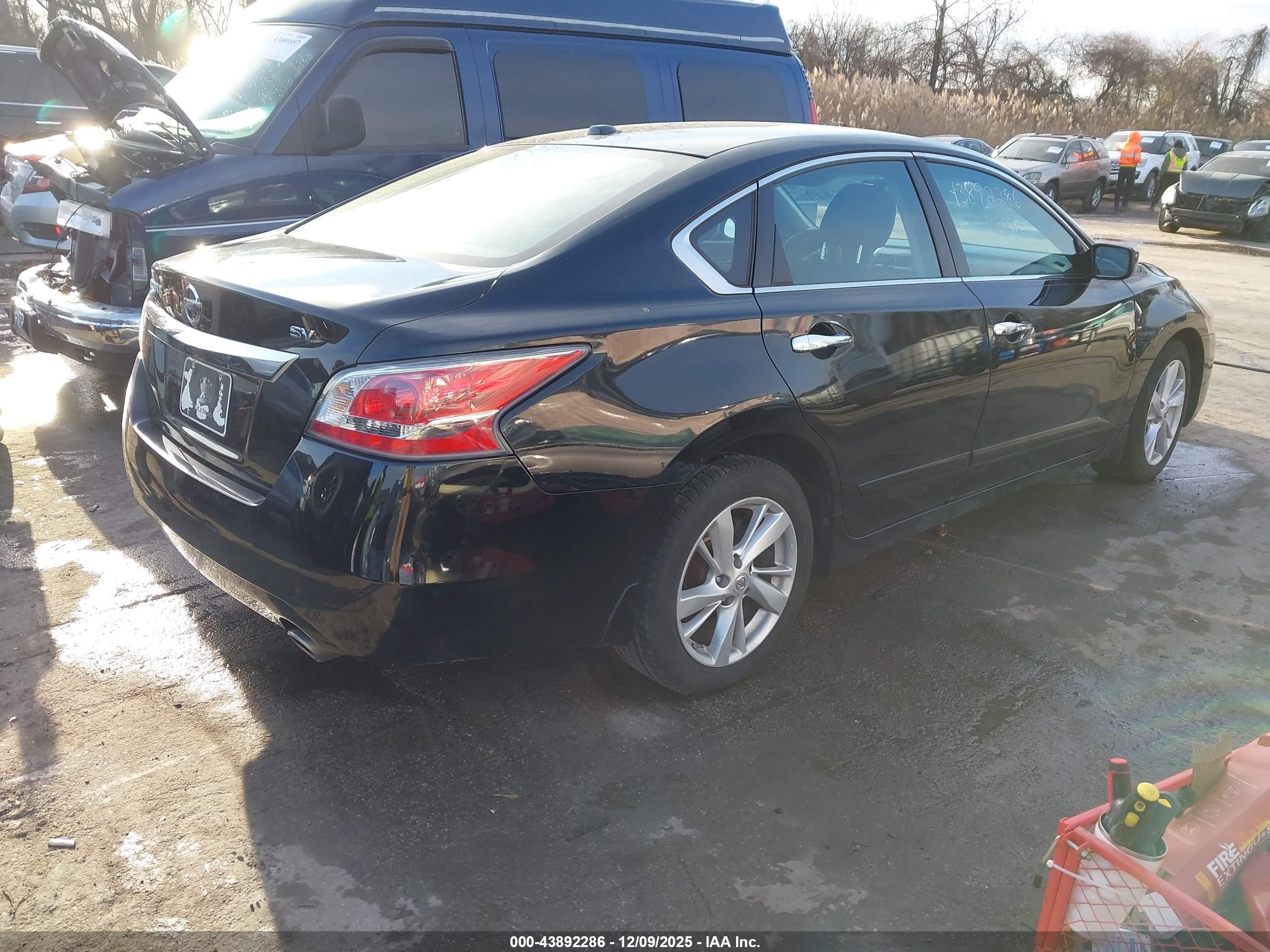 NISSAN ALTIMA image 4