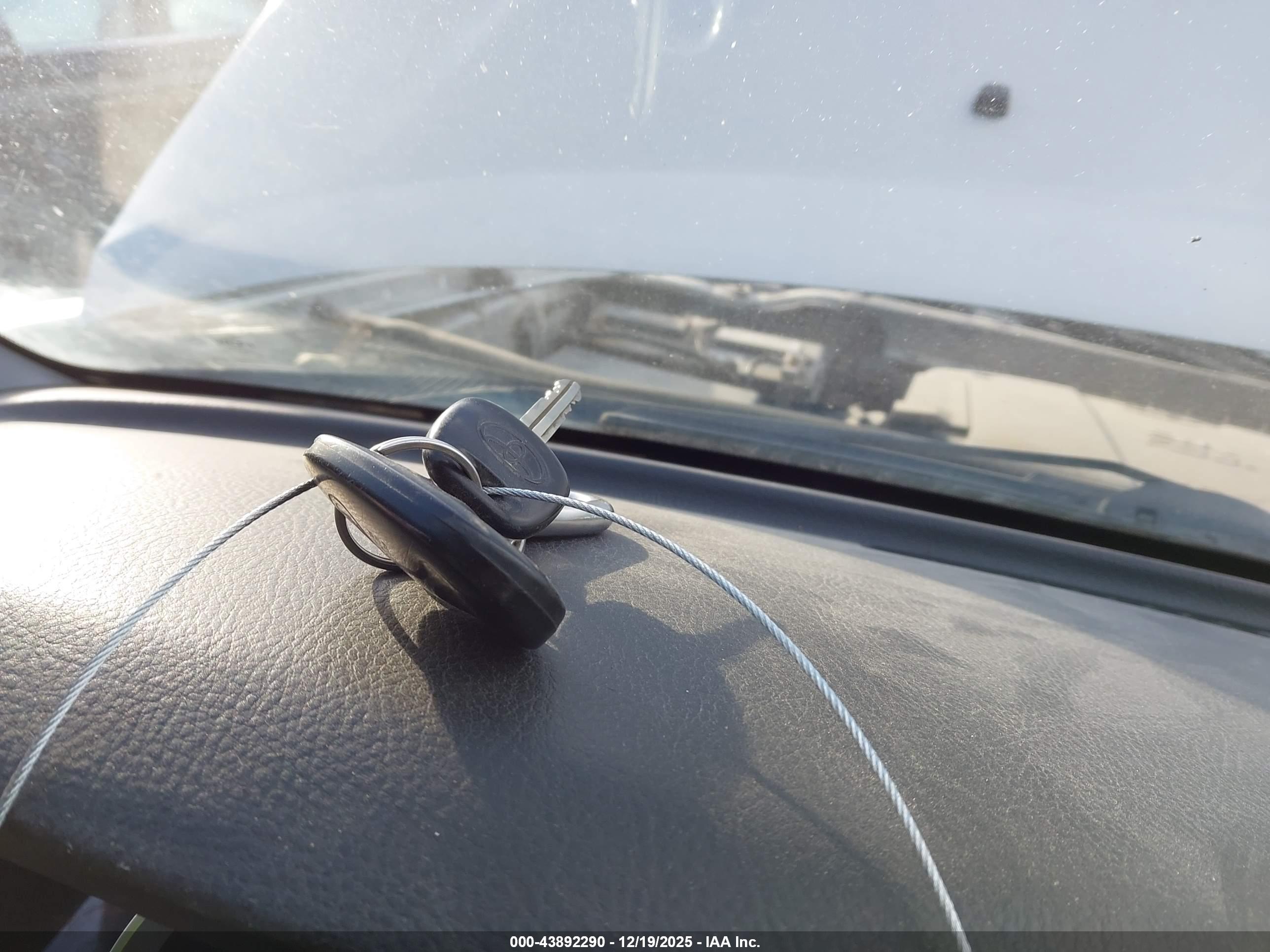 TOYOTA TACOMA image 11